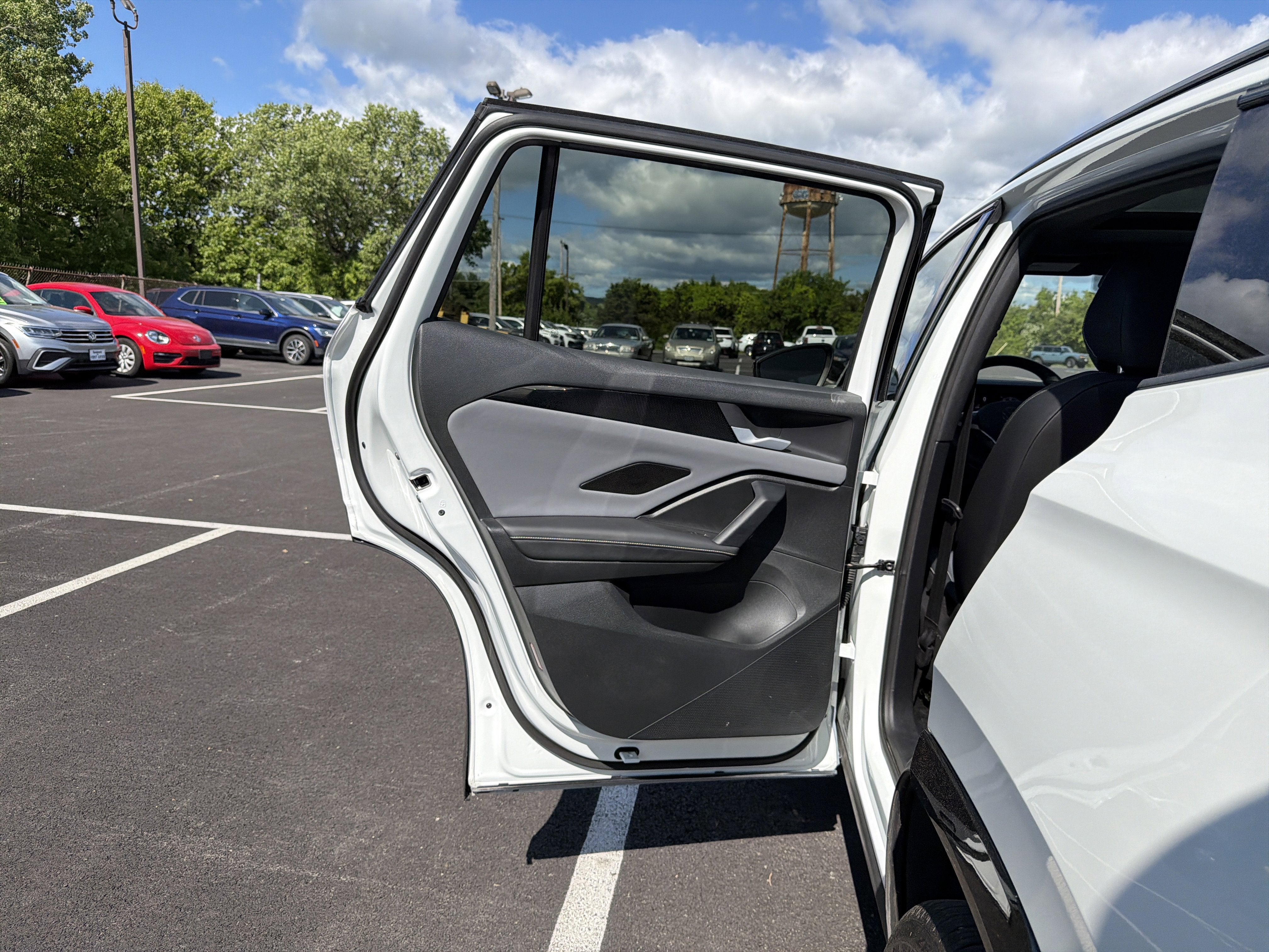 2025 Volkswagen Tiguan 2.0T SE R-Line Black
