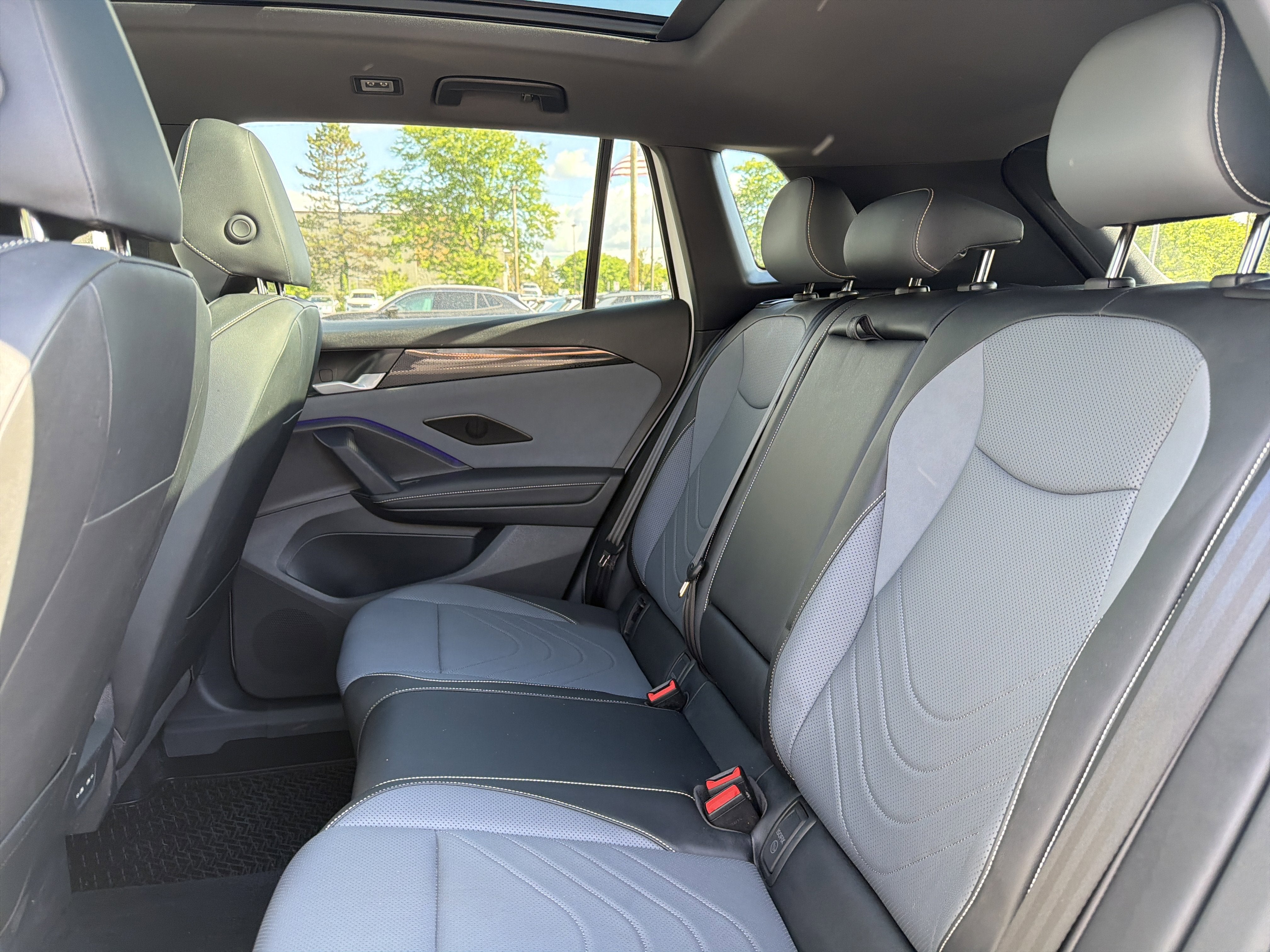 2025 Volkswagen Tiguan 2.0T SE R-Line Black