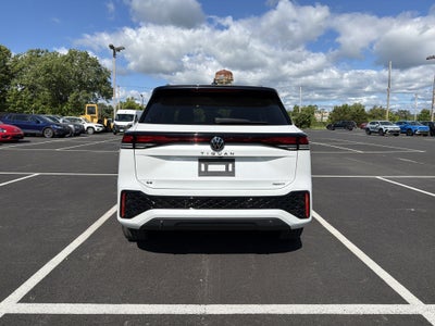 2025 Volkswagen Tiguan 2.0T SE R-Line Black