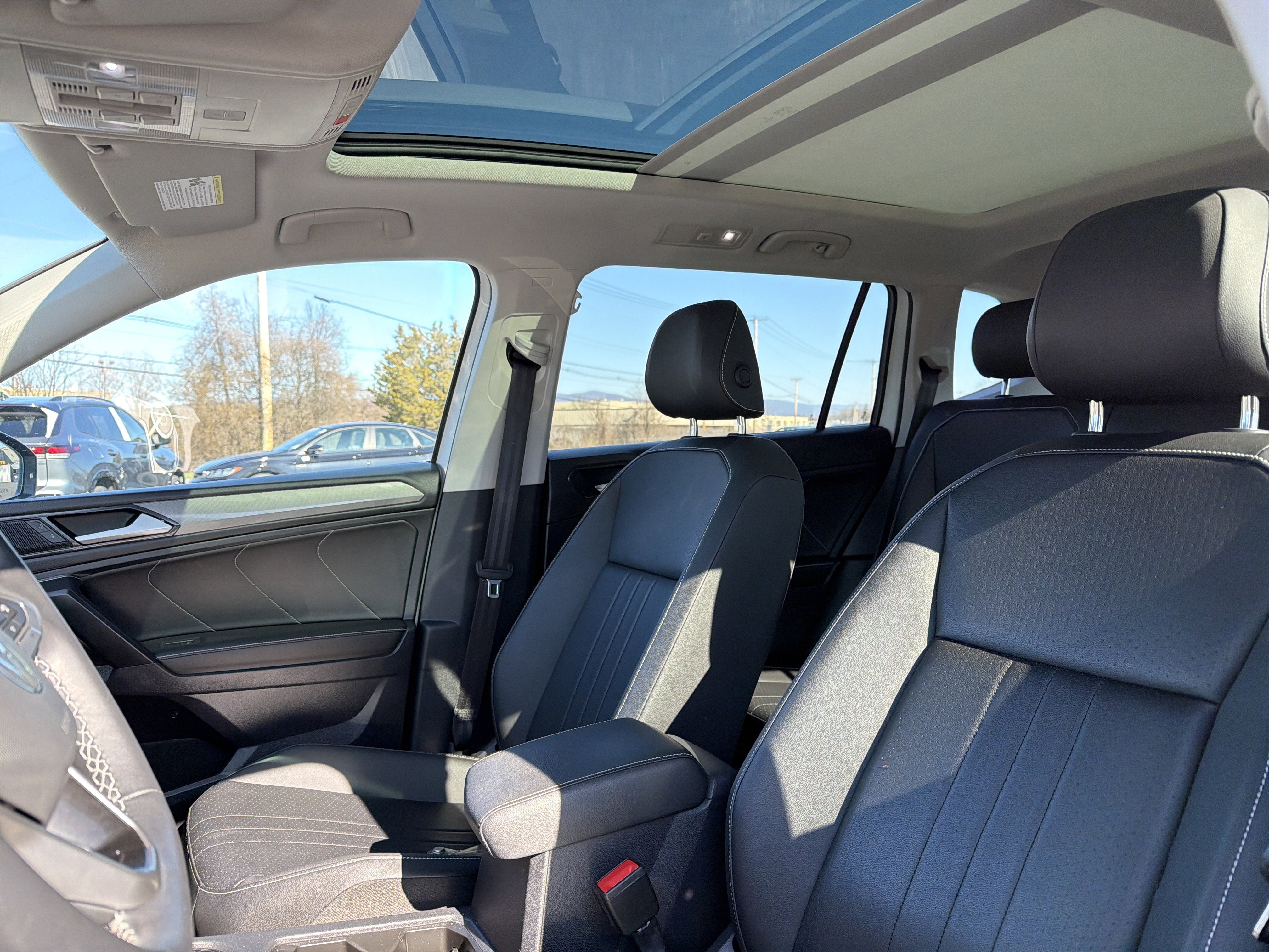 2023 Volkswagen Tiguan 2.0T SE