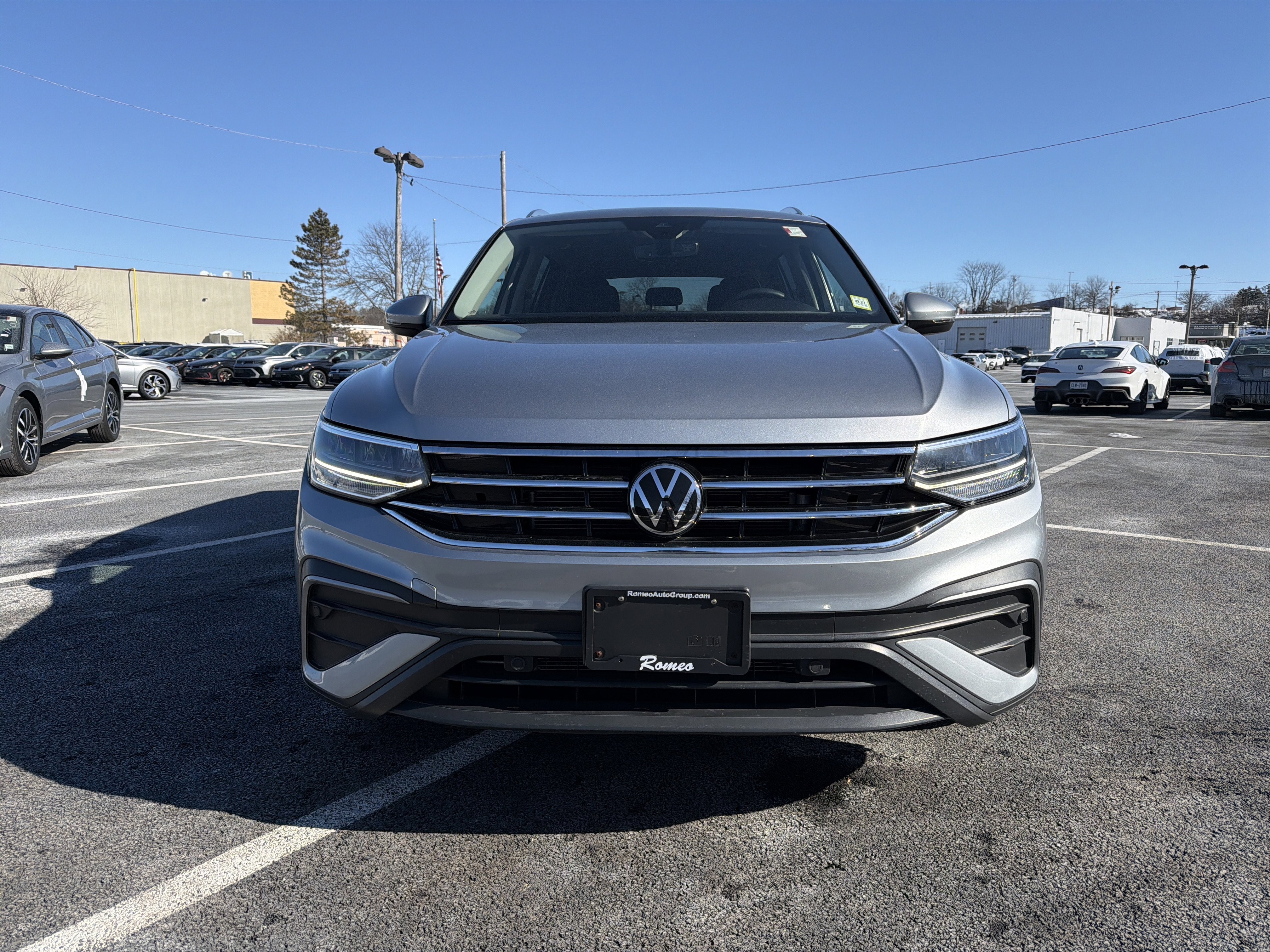 2023 Volkswagen Tiguan 2.0T SE