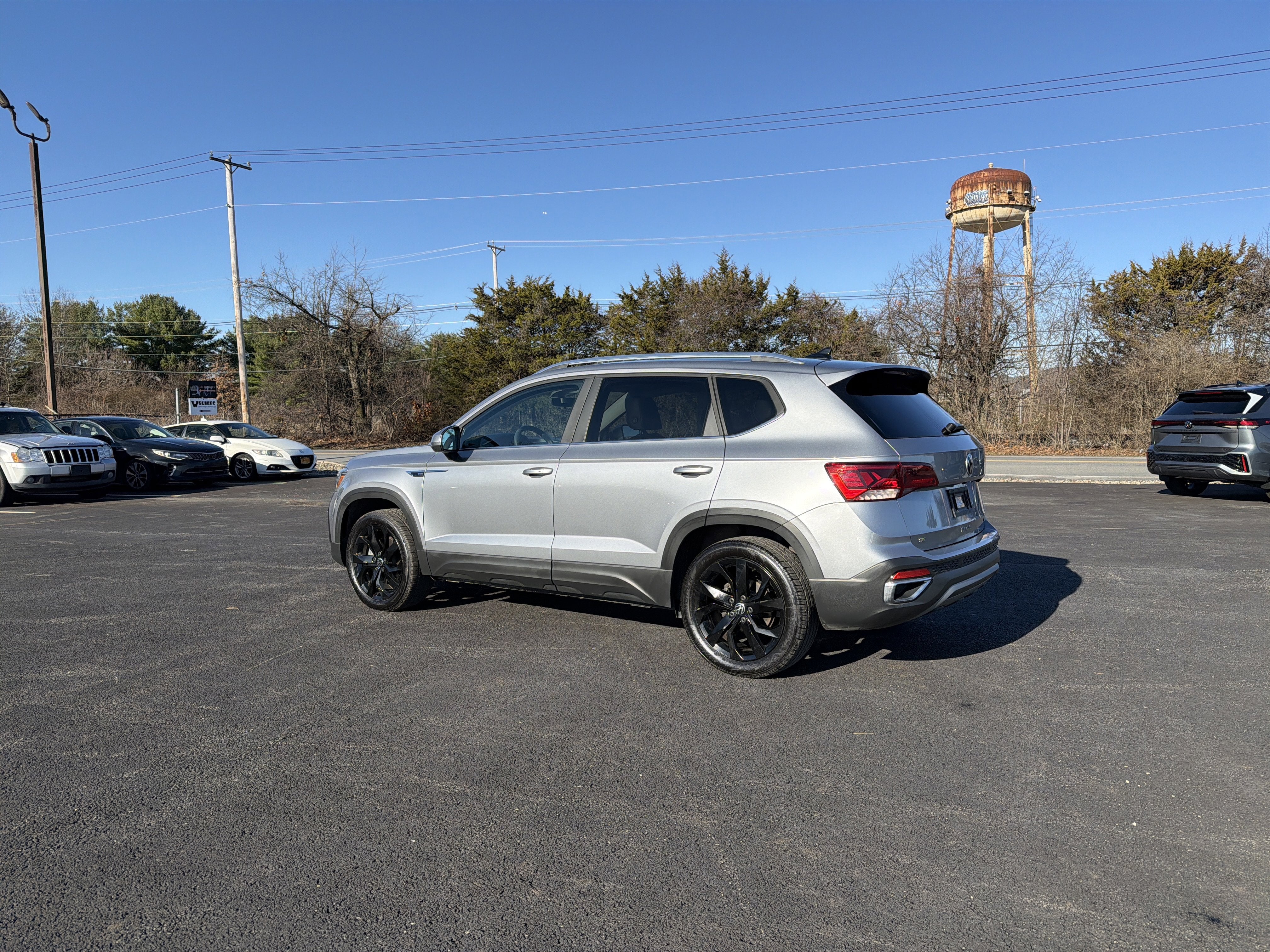 2023 Volkswagen Taos 1.5T SE