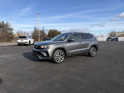 2024 Volkswagen Taos 1.5T SE