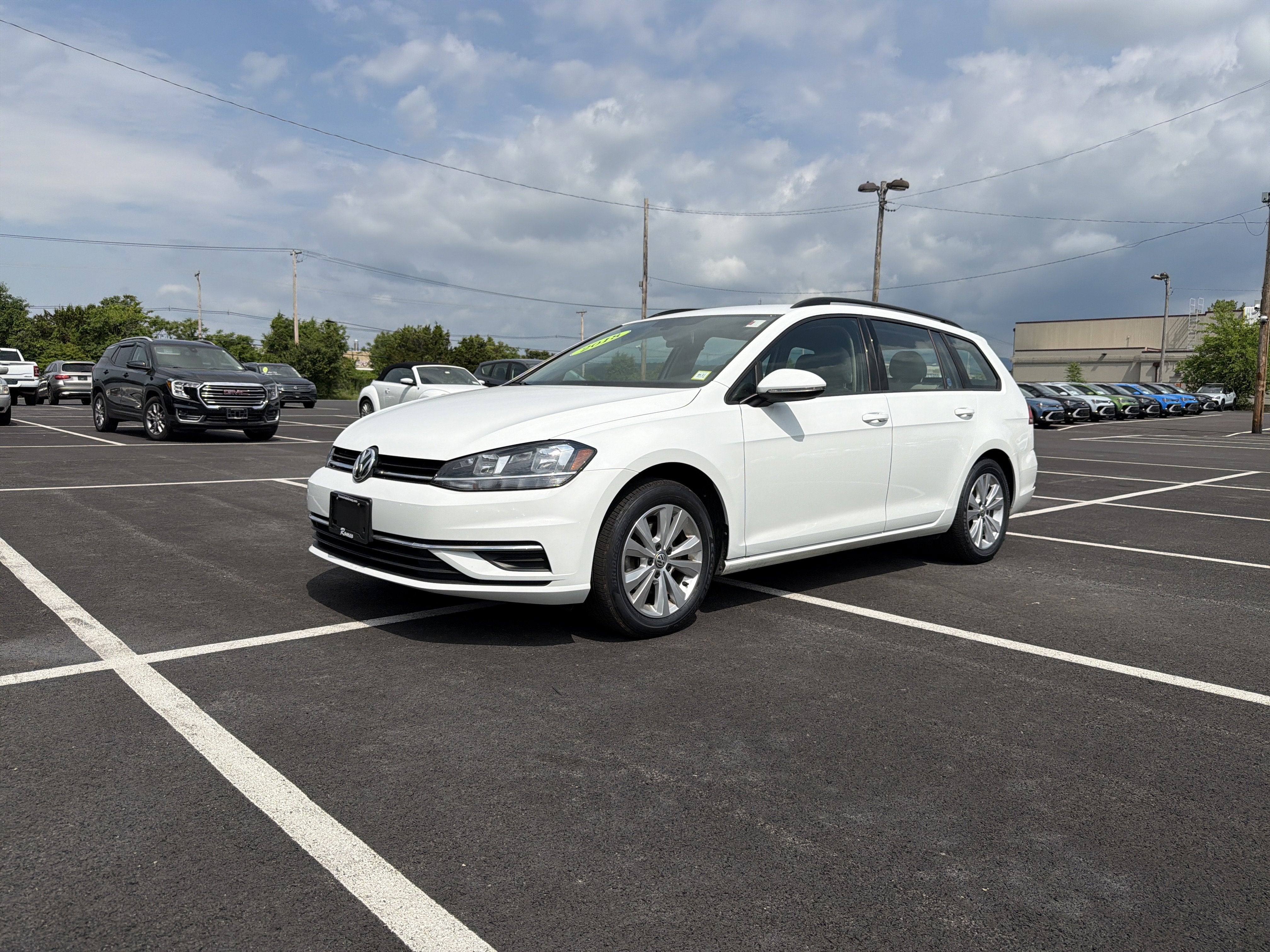 2018 Volkswagen Golf SportWagen S 4Motion