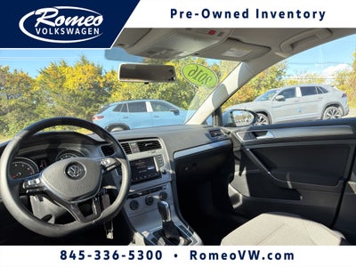 2016 Volkswagen Golf TSI SE 4-Door