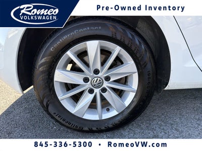 2016 Volkswagen Golf TSI SE 4-Door