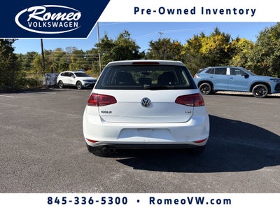 2016 Volkswagen Golf TSI SE 4-Door