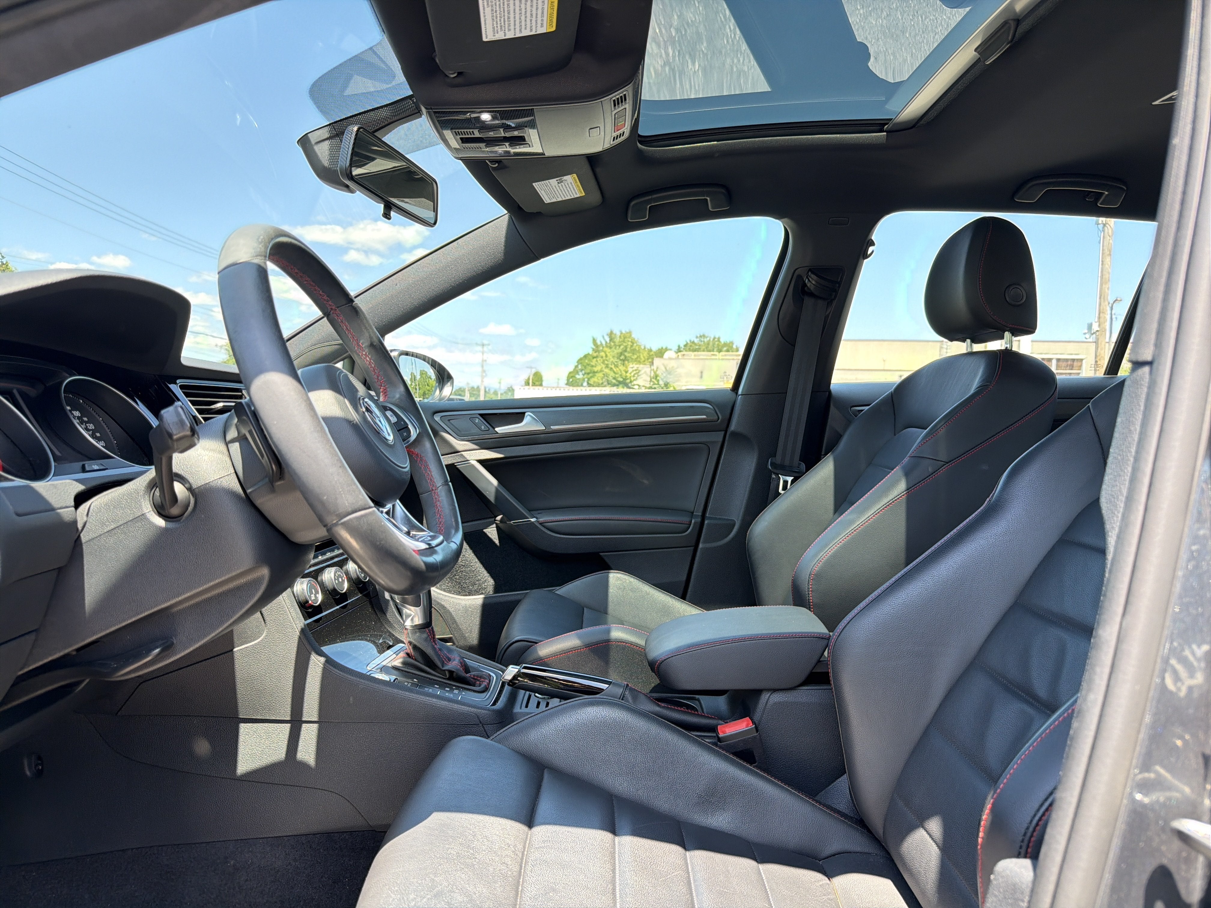 2021 Volkswagen Golf GTI 2.0T SE