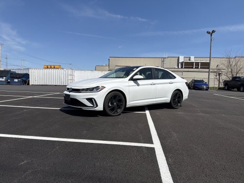 2025 Volkswagen Jetta 1.5T SE