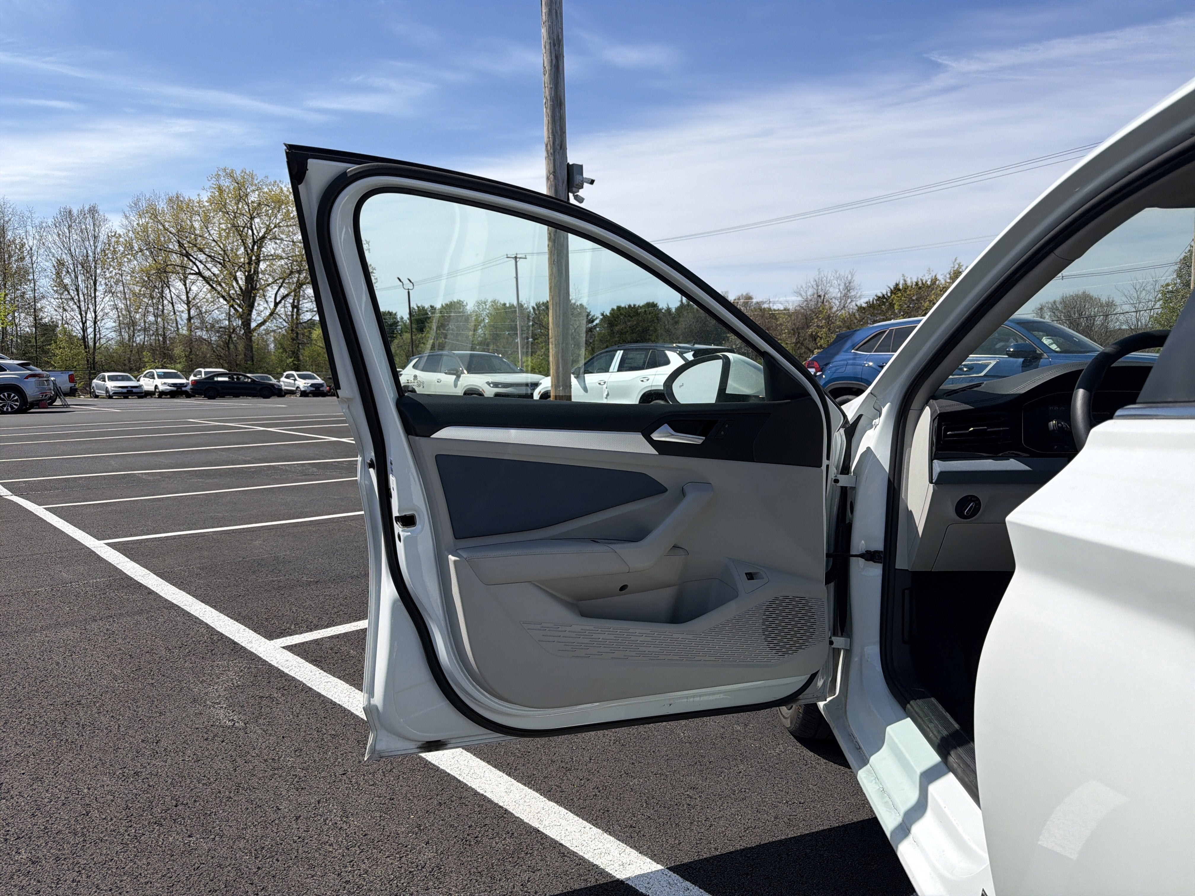 2025 Volkswagen Jetta 1.5T SE