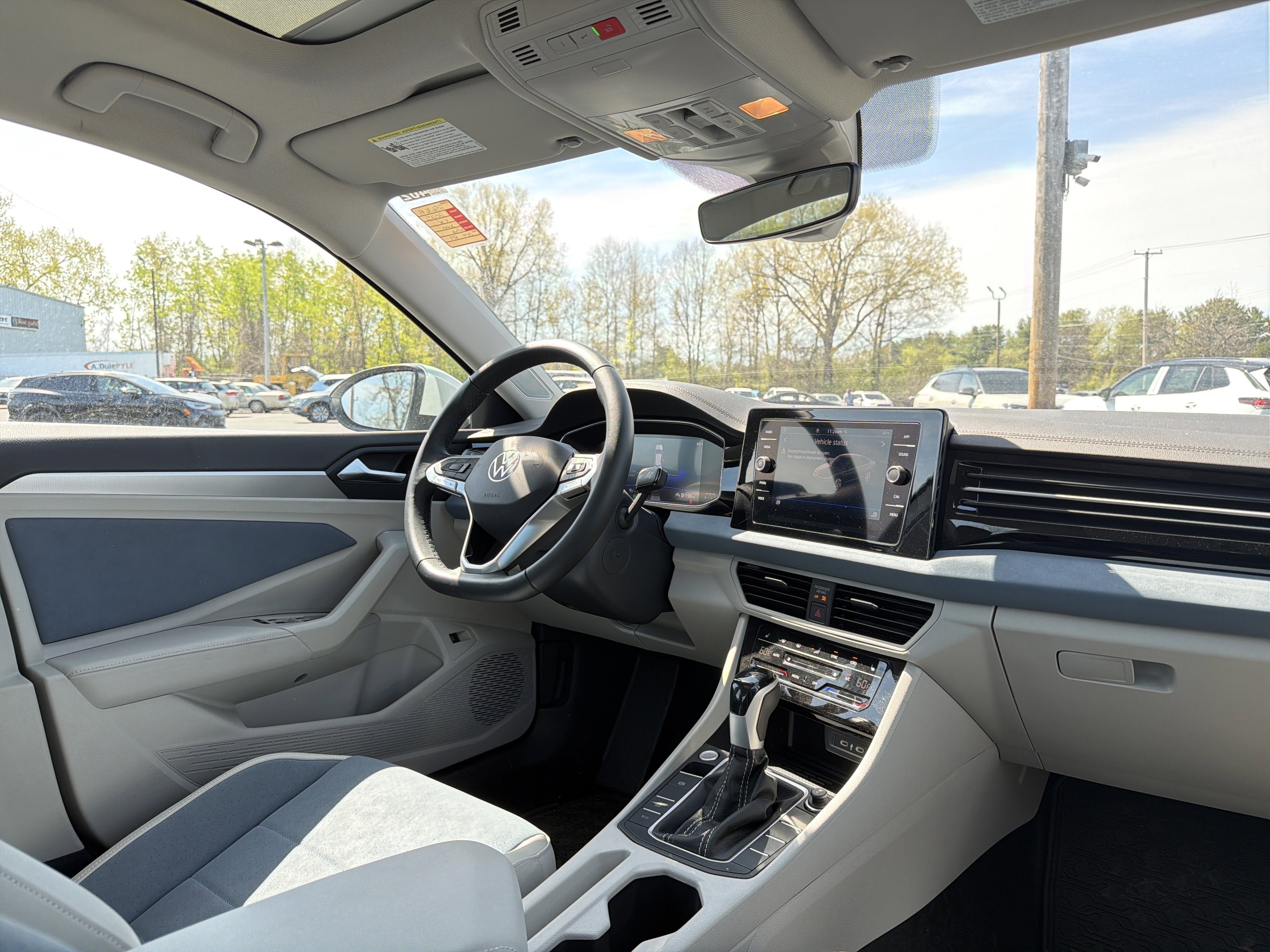 2025 Volkswagen Jetta 1.5T SE