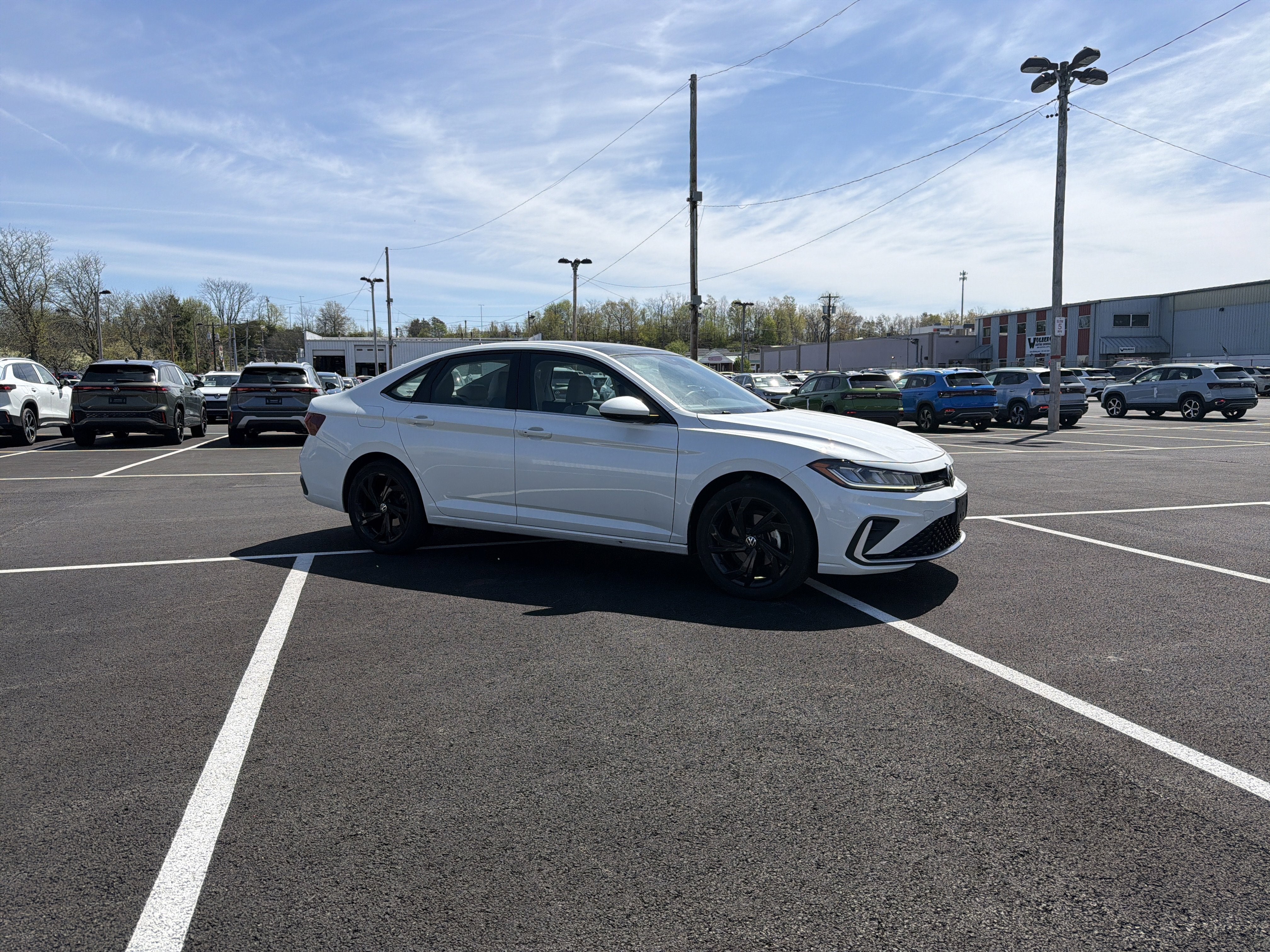 2025 Volkswagen Jetta 1.5T SE
