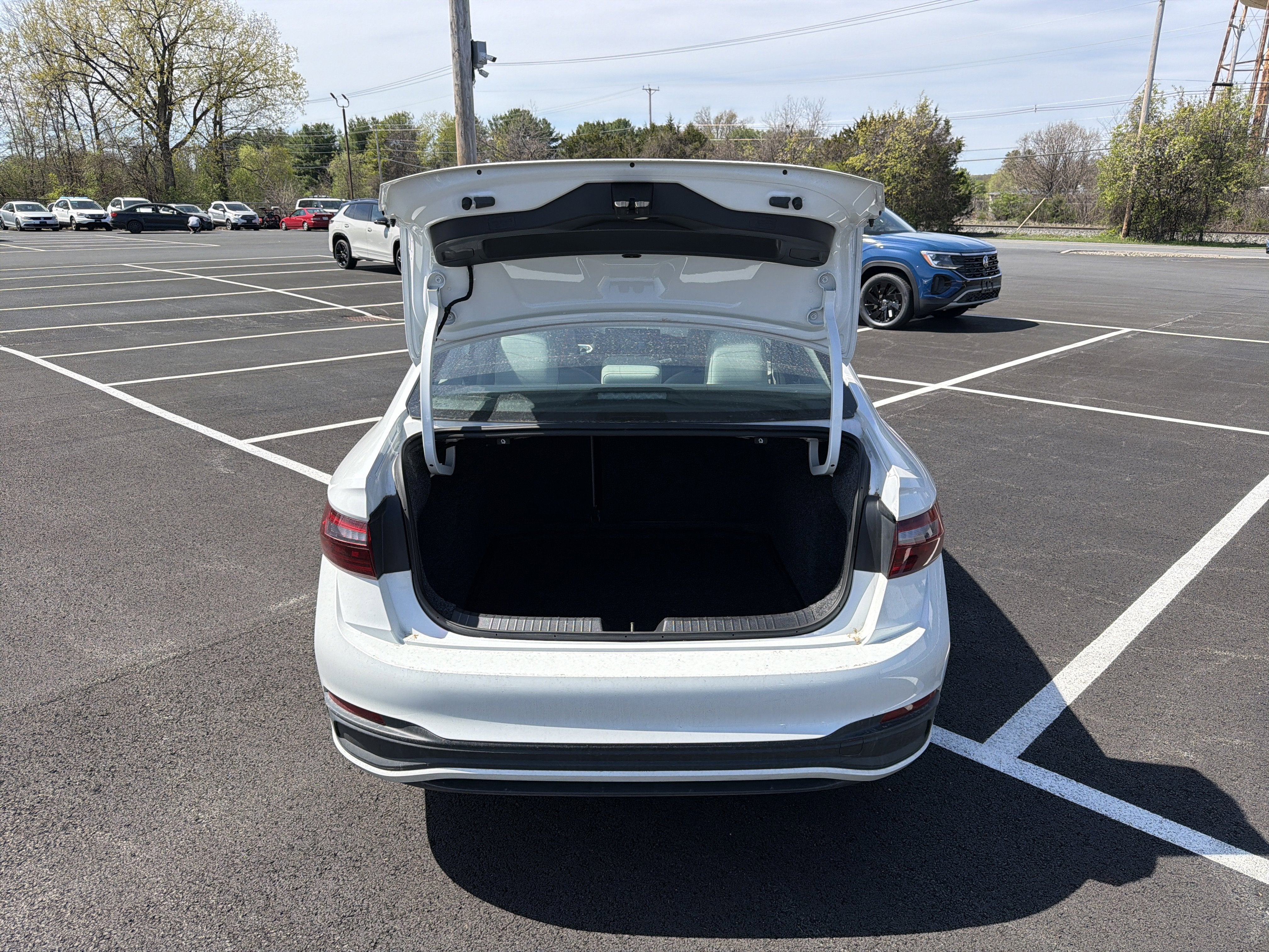 2025 Volkswagen Jetta 1.5T SE