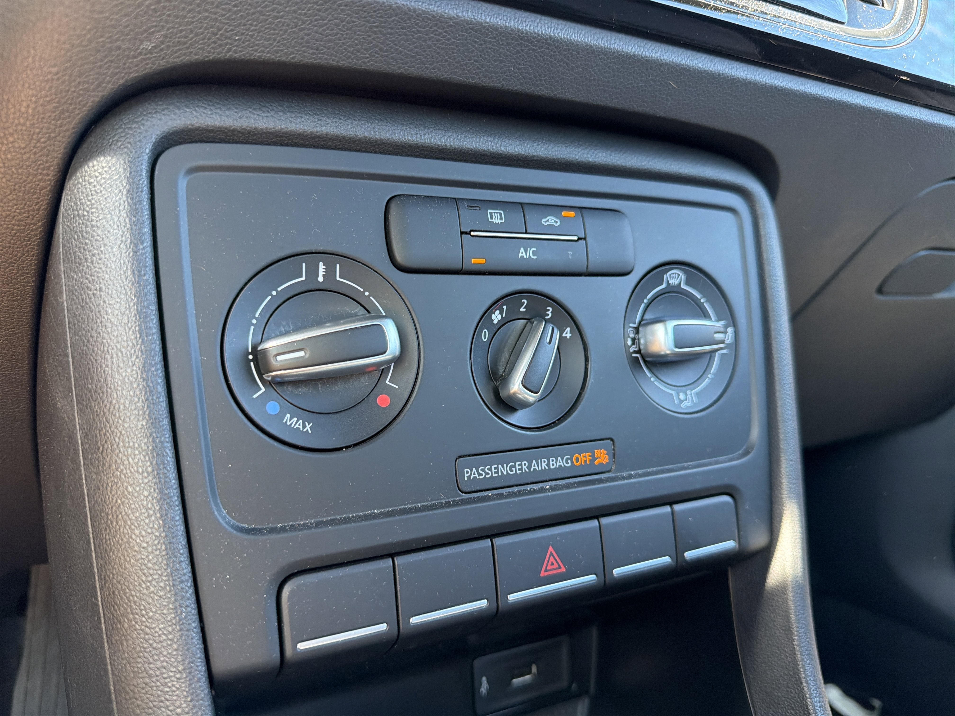2019 Volkswagen Beetle 2.0T S