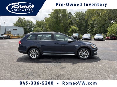2017 Volkswagen Golf Alltrack TSI S 4Motion