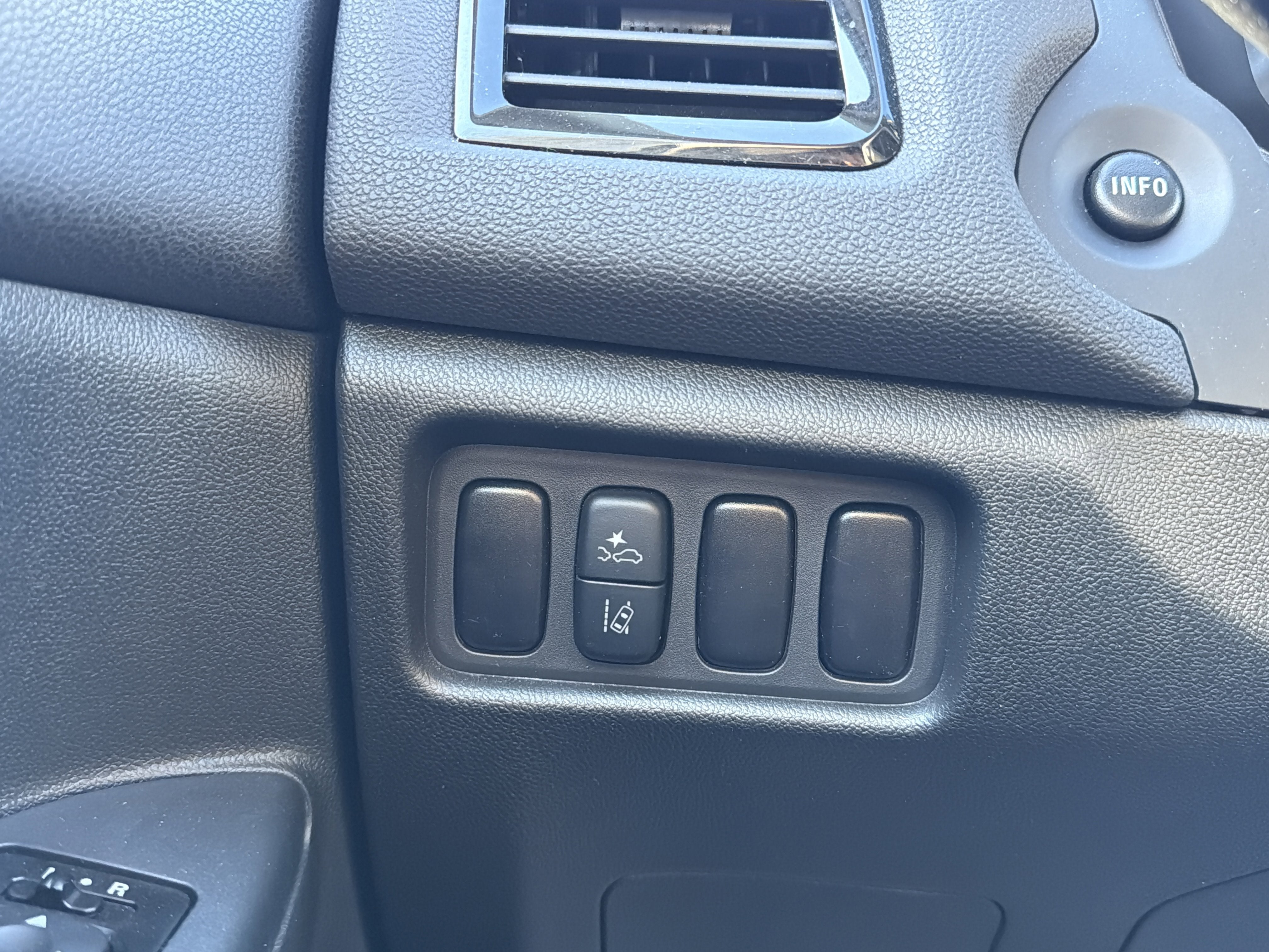 2025 Mitsubishi Outlander Sport Base