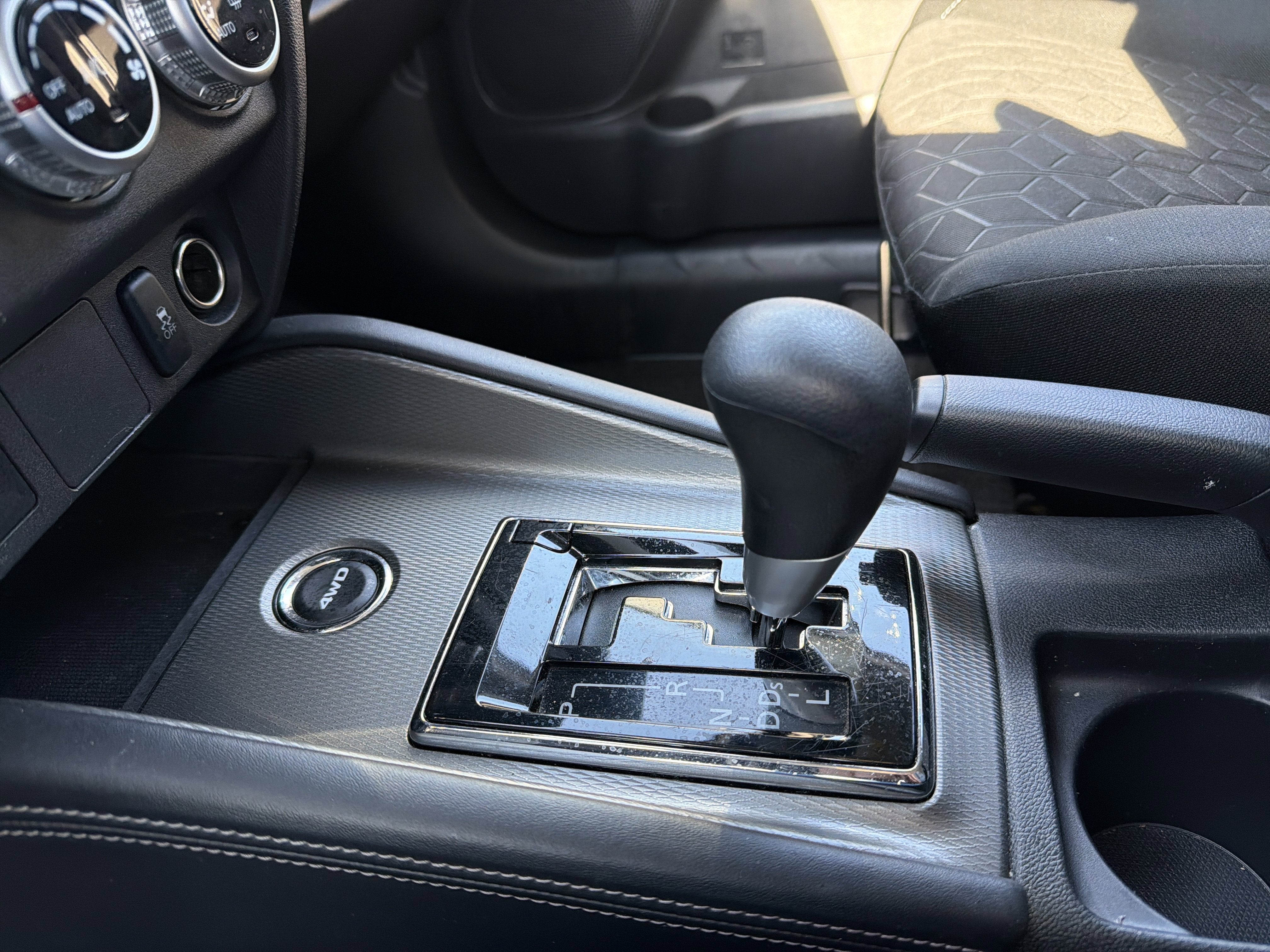 2024 Mitsubishi Outlander Sport 2.0 ES