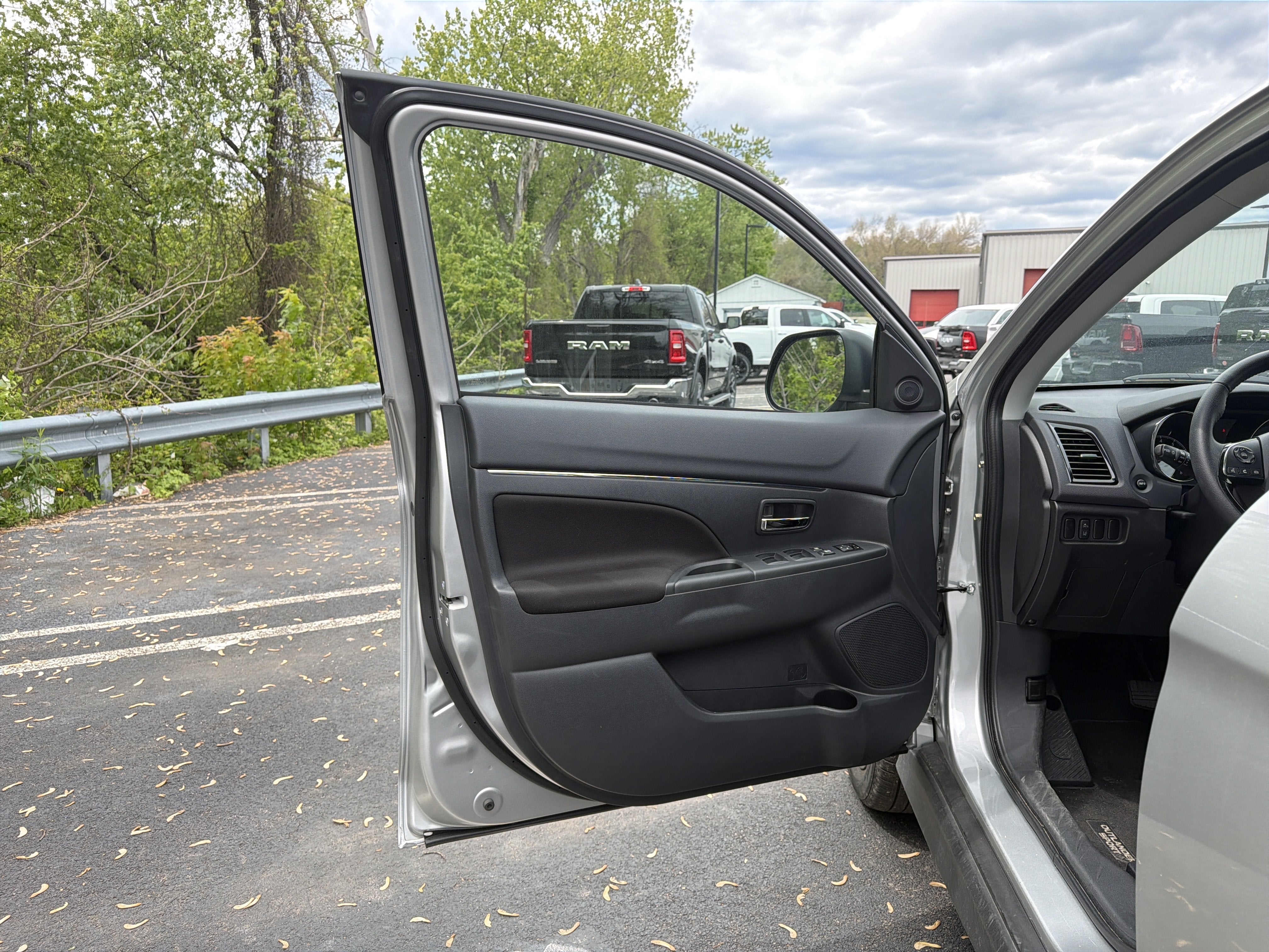 2025 Mitsubishi Outlander Sport 2.0 ES