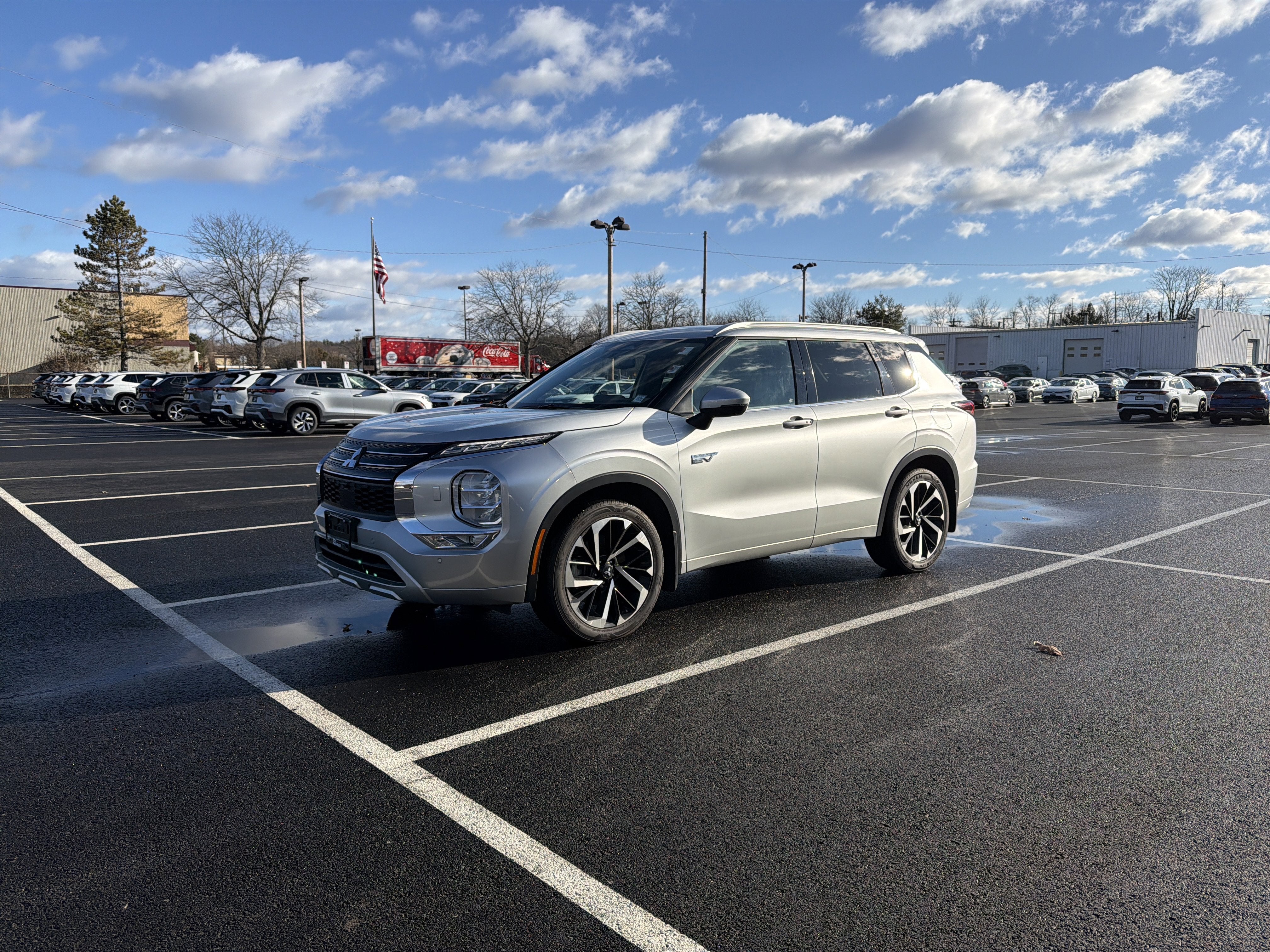 2023 Mitsubishi Outlander PHEV Base