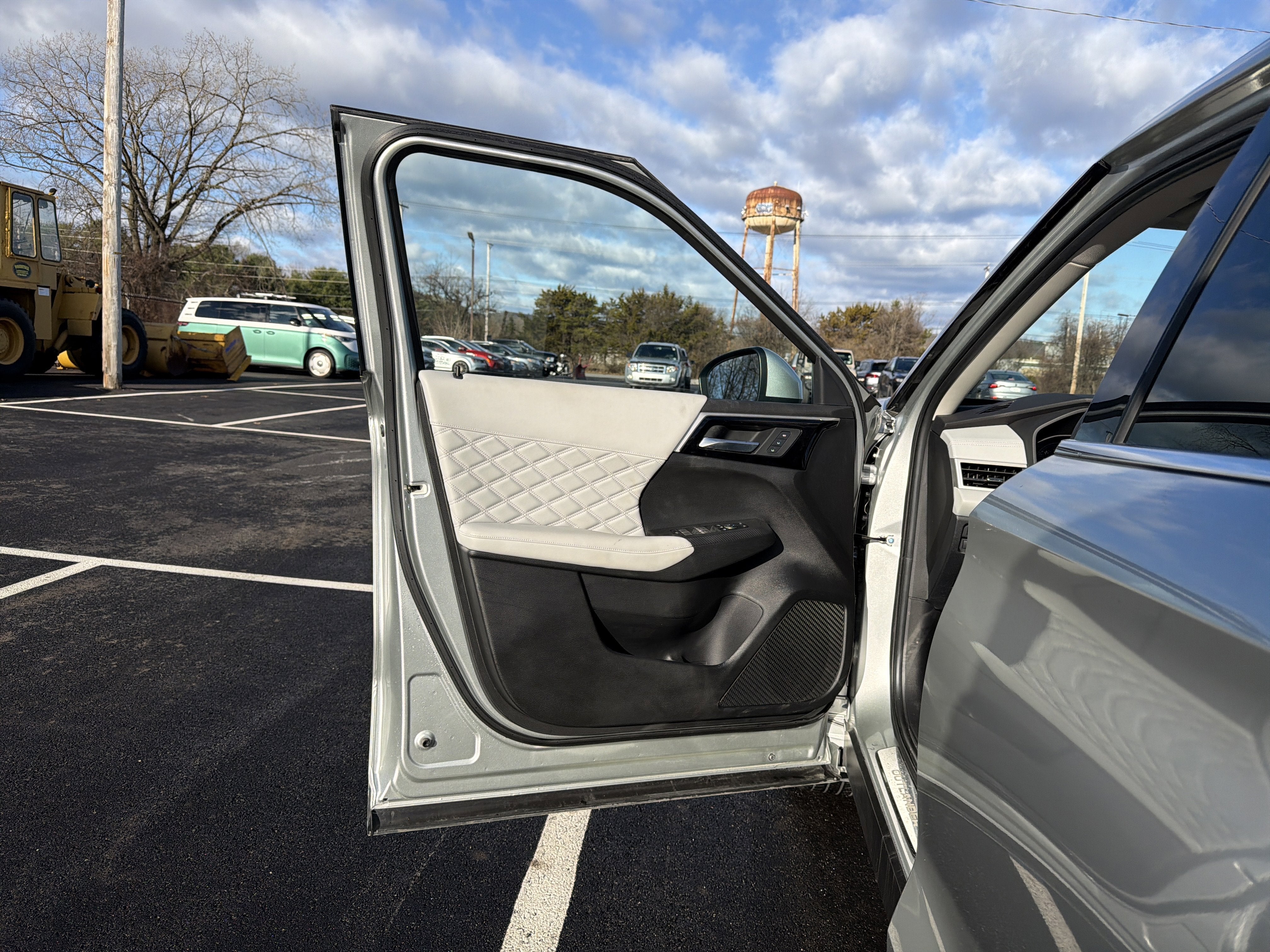 2023 Mitsubishi Outlander PHEV Base