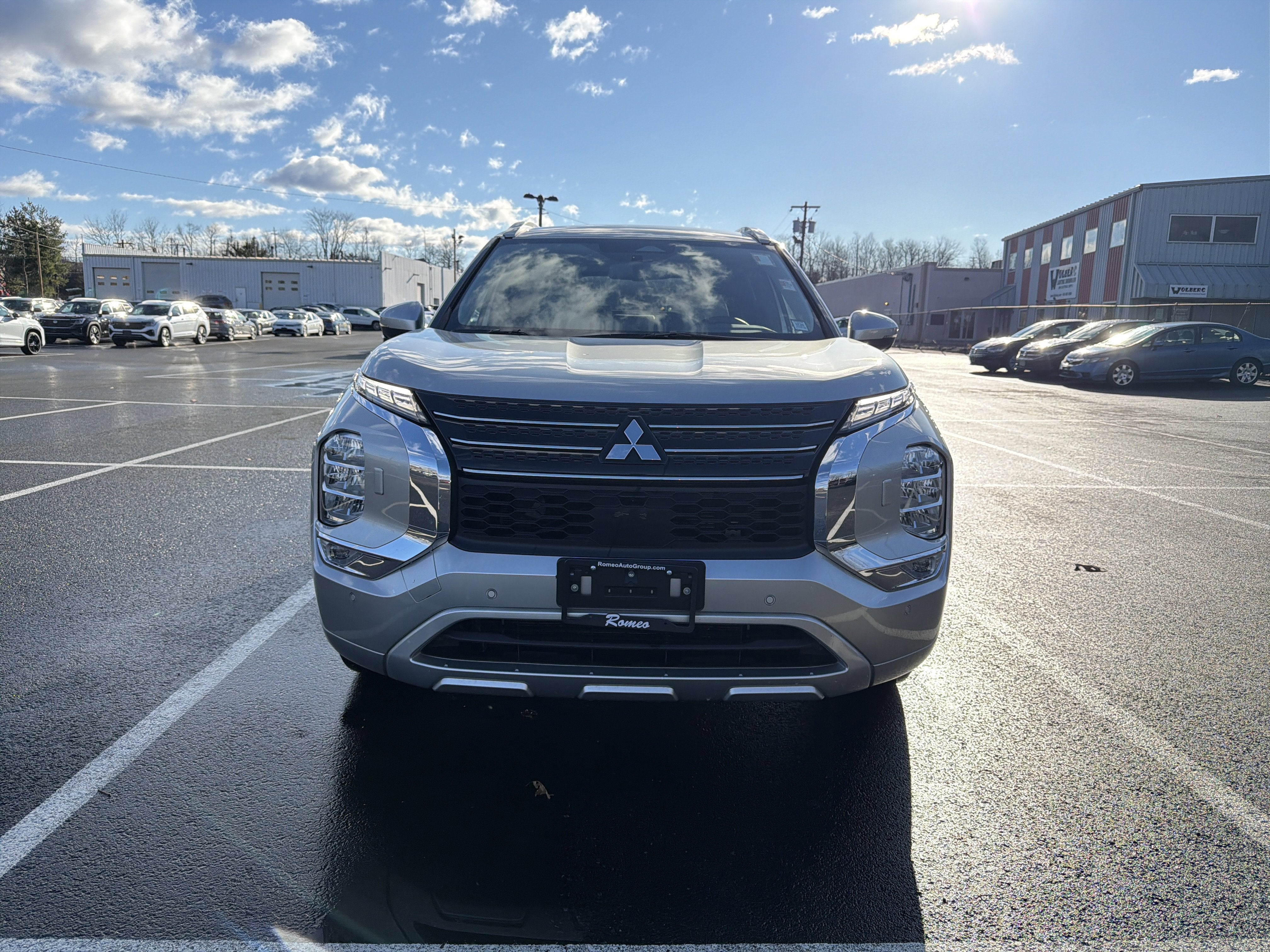 2023 Mitsubishi Outlander PHEV Base