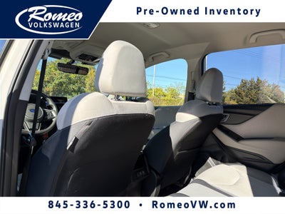 2023 Subaru Forester Base