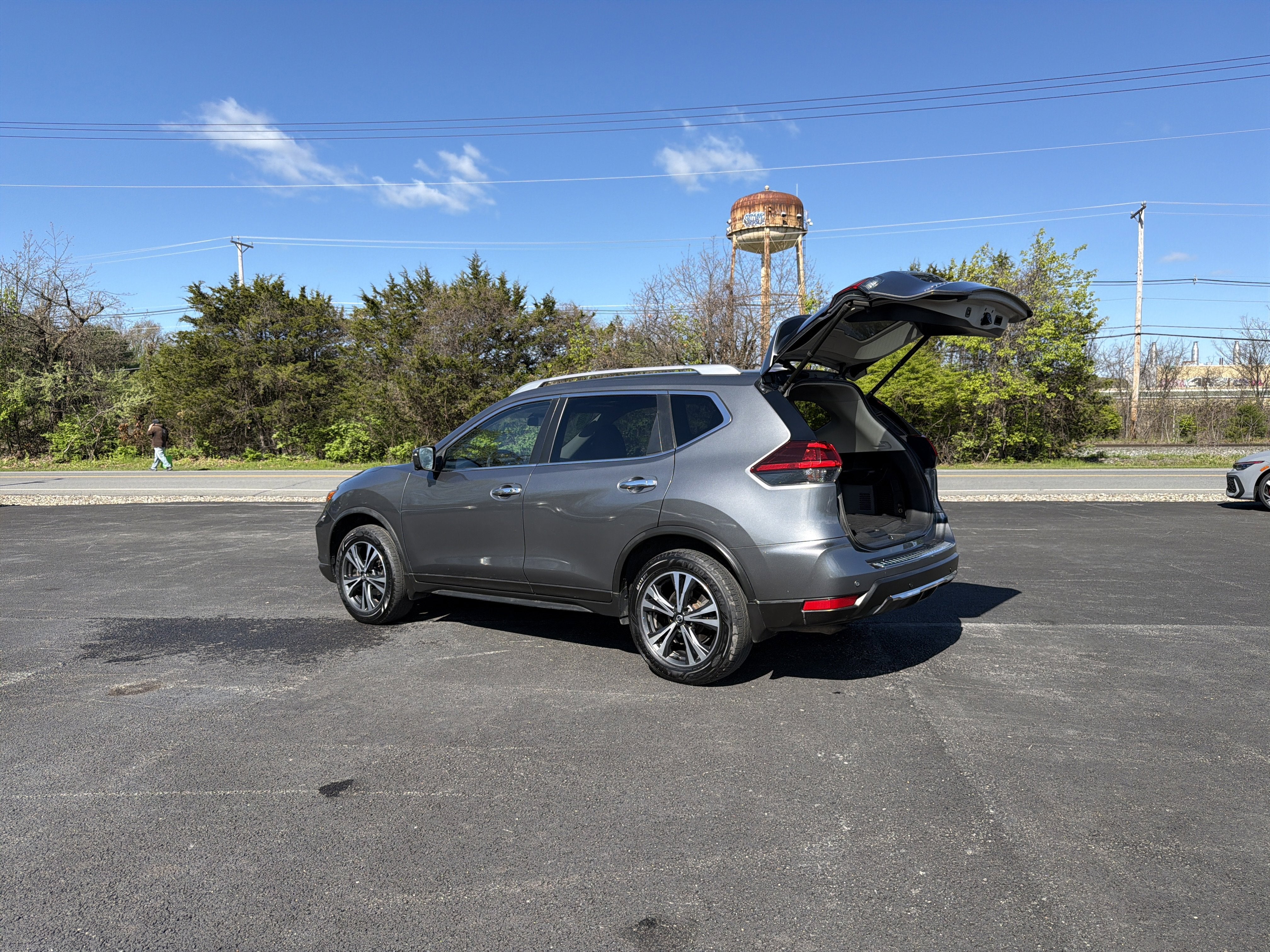 2020 Nissan Rogue SV