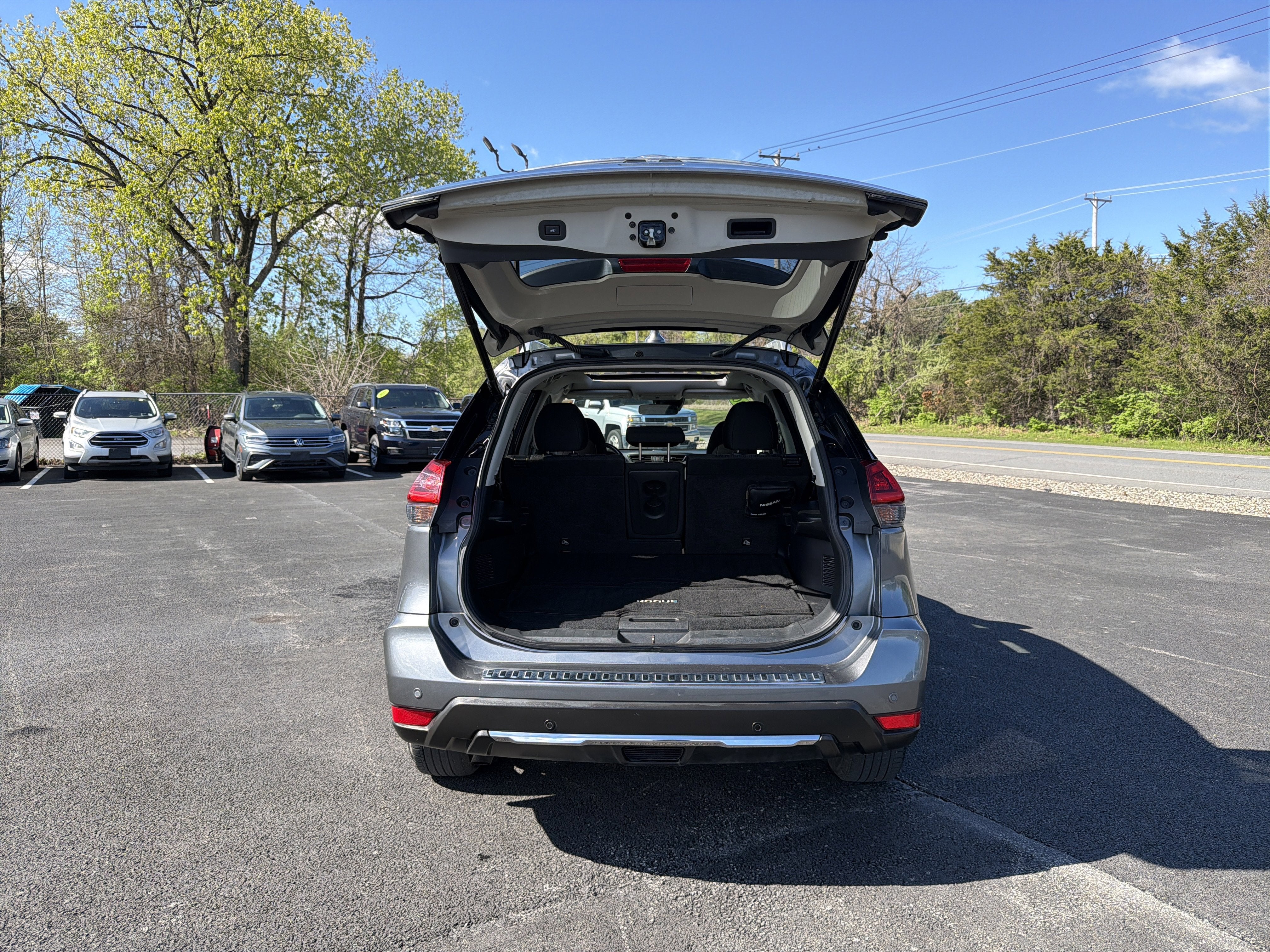 2020 Nissan Rogue SV