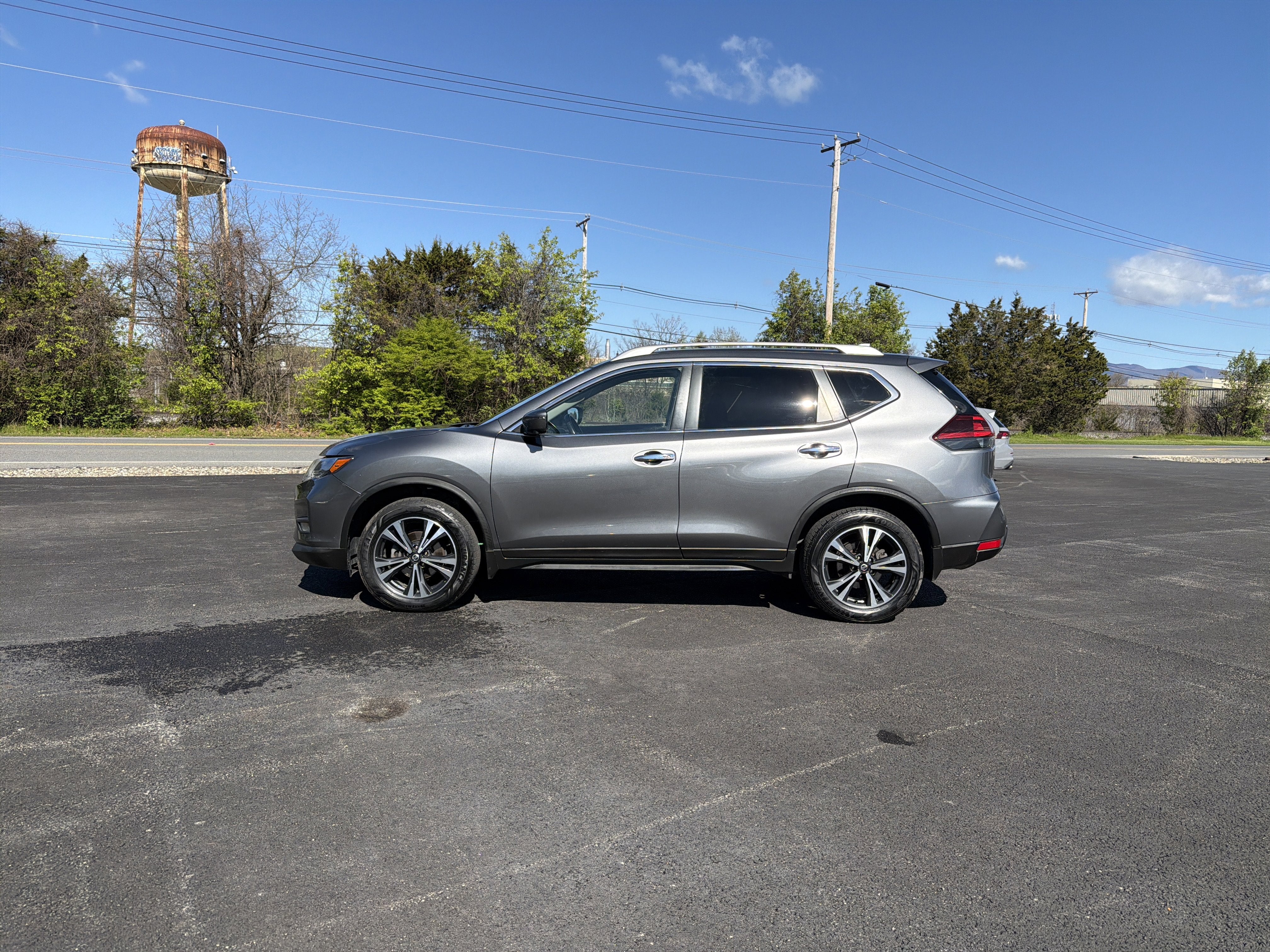 2020 Nissan Rogue SV