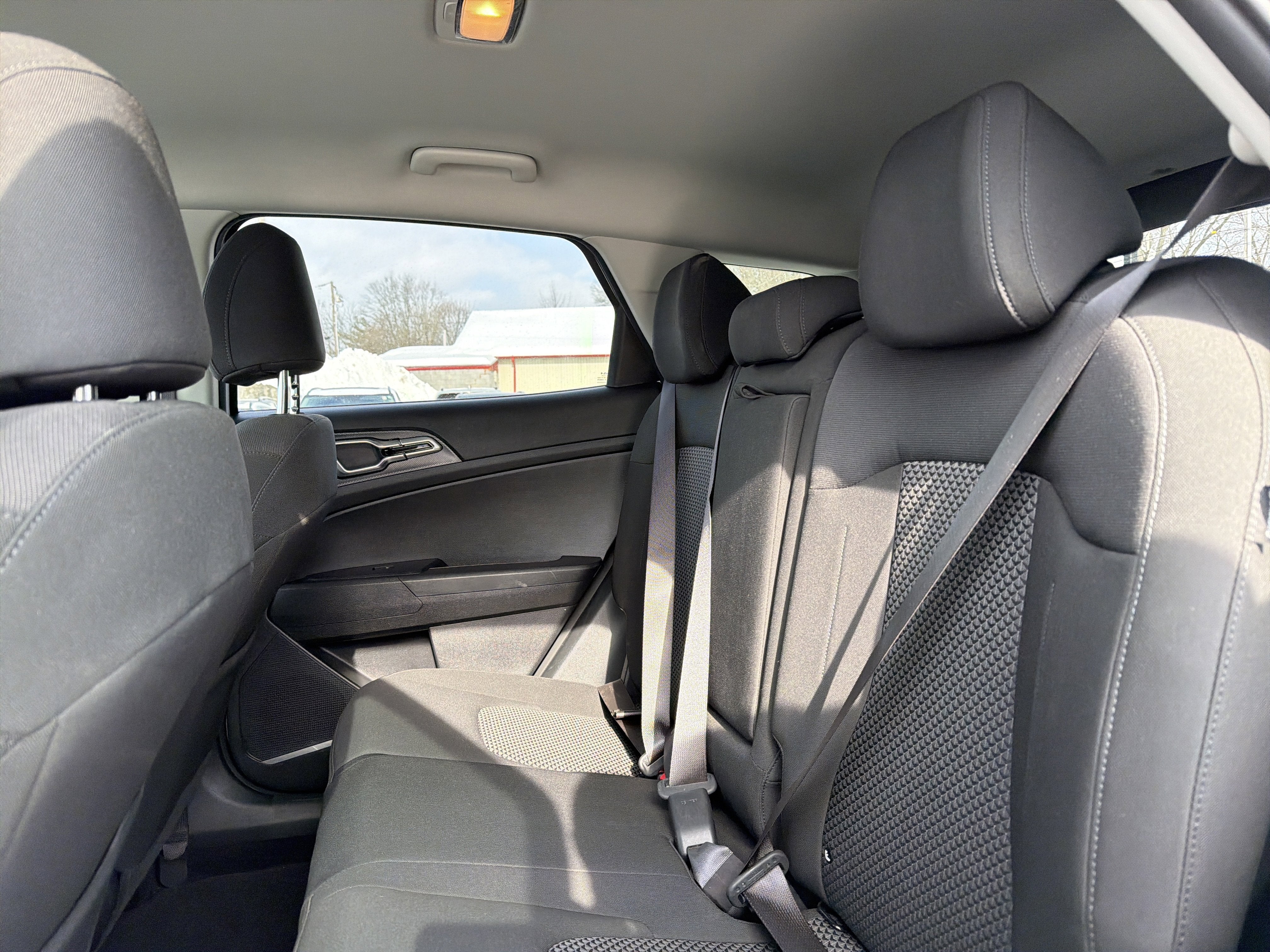 2024 Kia Sportage Hybrid LX