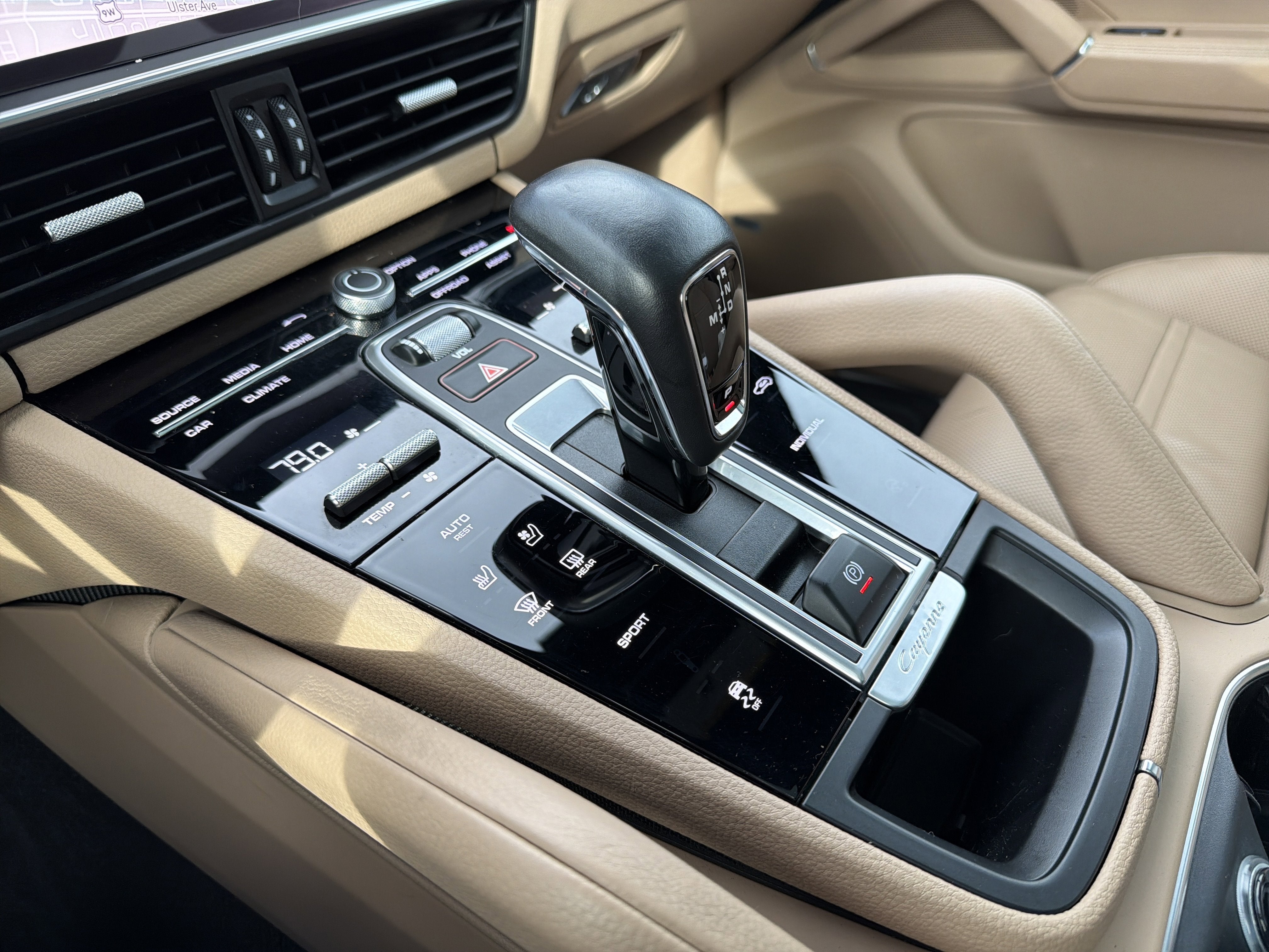 2023 Porsche Cayenne Base