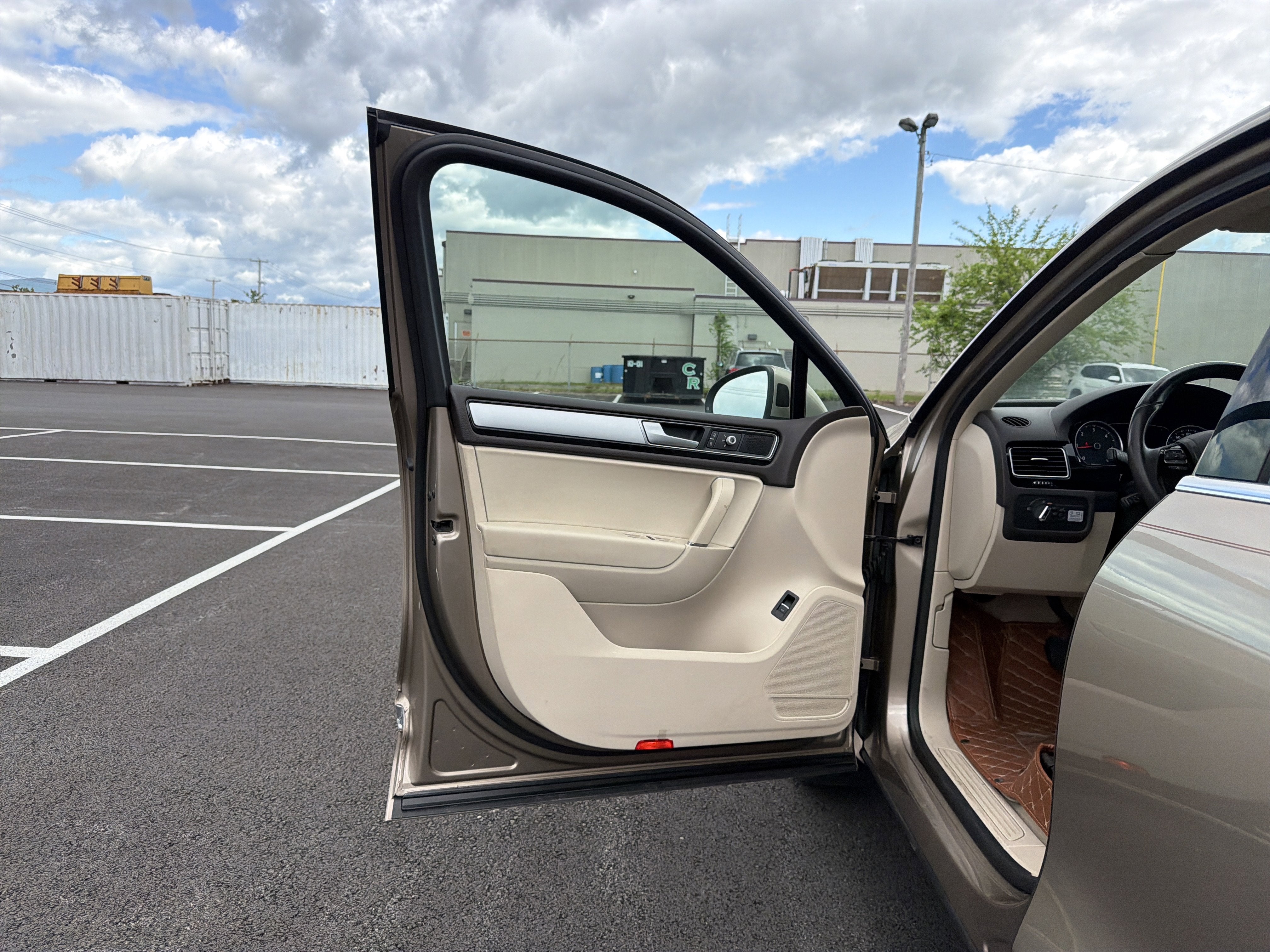 2016 Volkswagen Touareg V6 TDI Sport