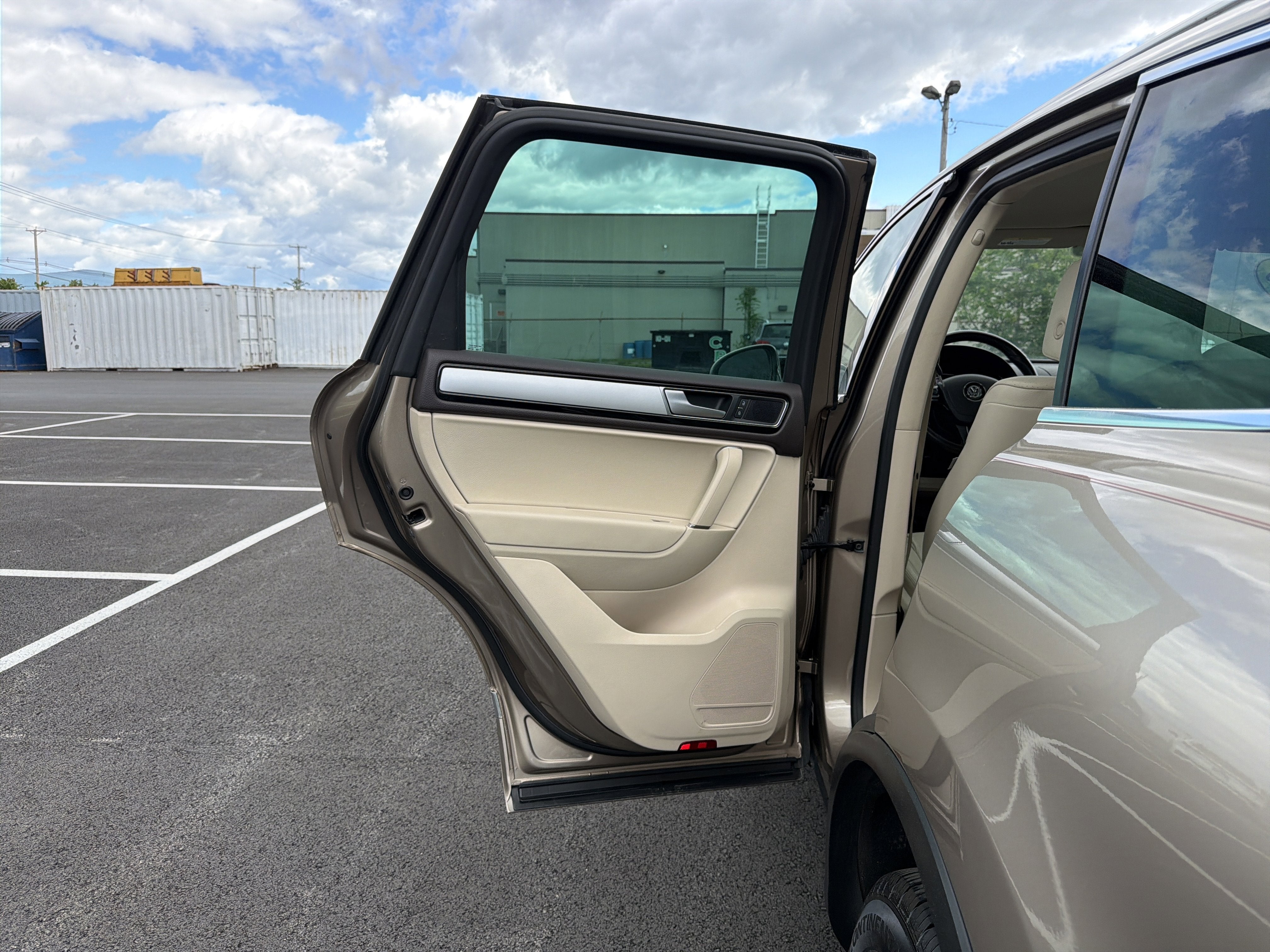 2016 Volkswagen Touareg V6 TDI Sport