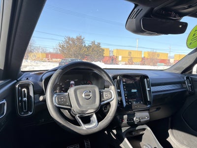 2021 Volvo XC40 R-Design