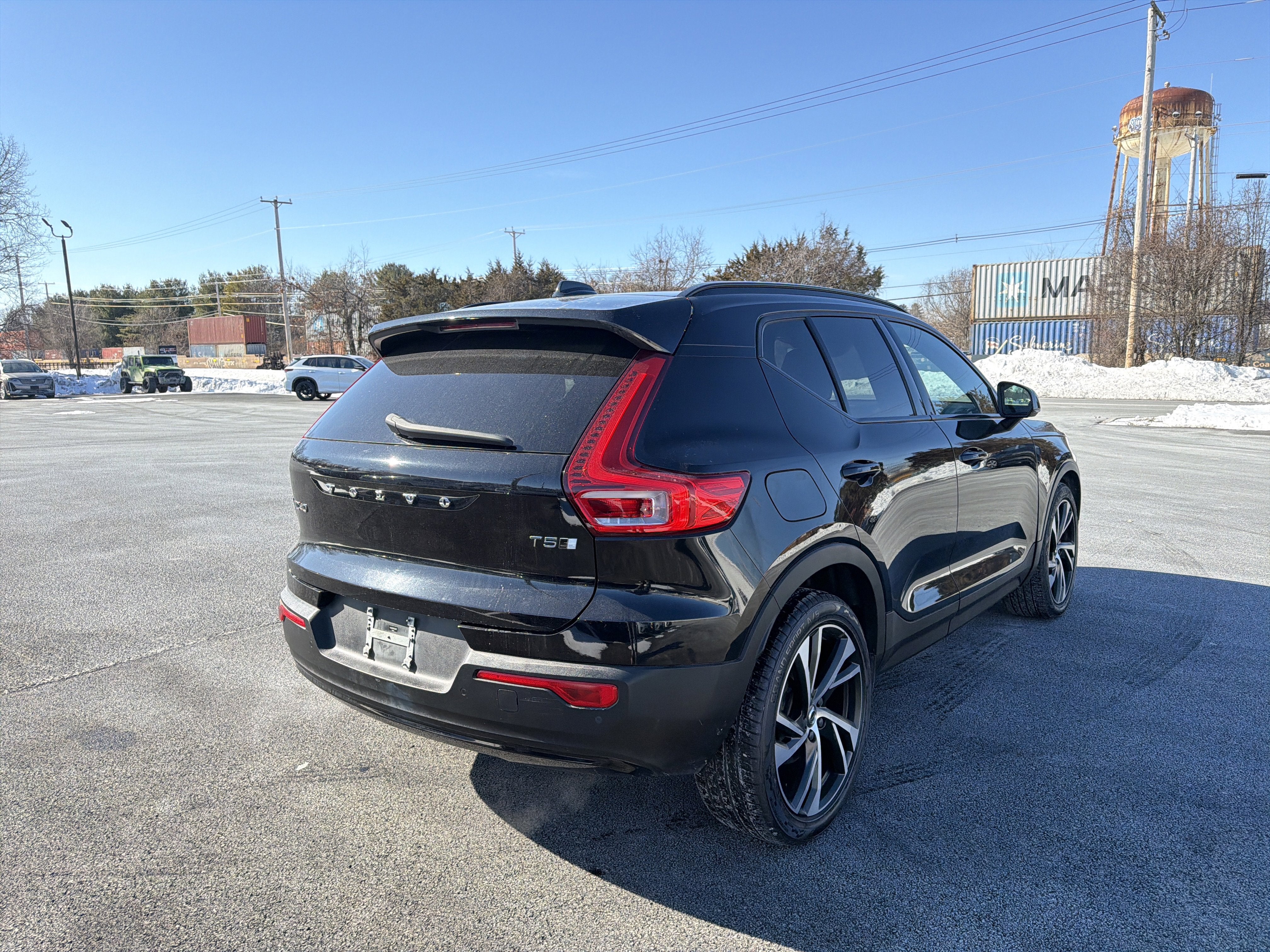 2021 Volvo XC40 R-Design