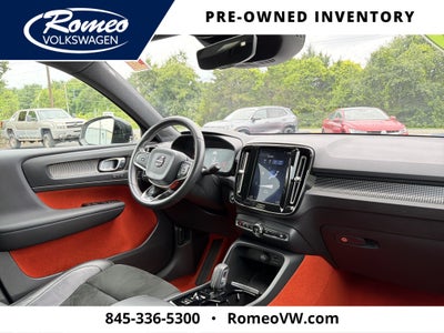 2020 Volvo XC40 R-Design