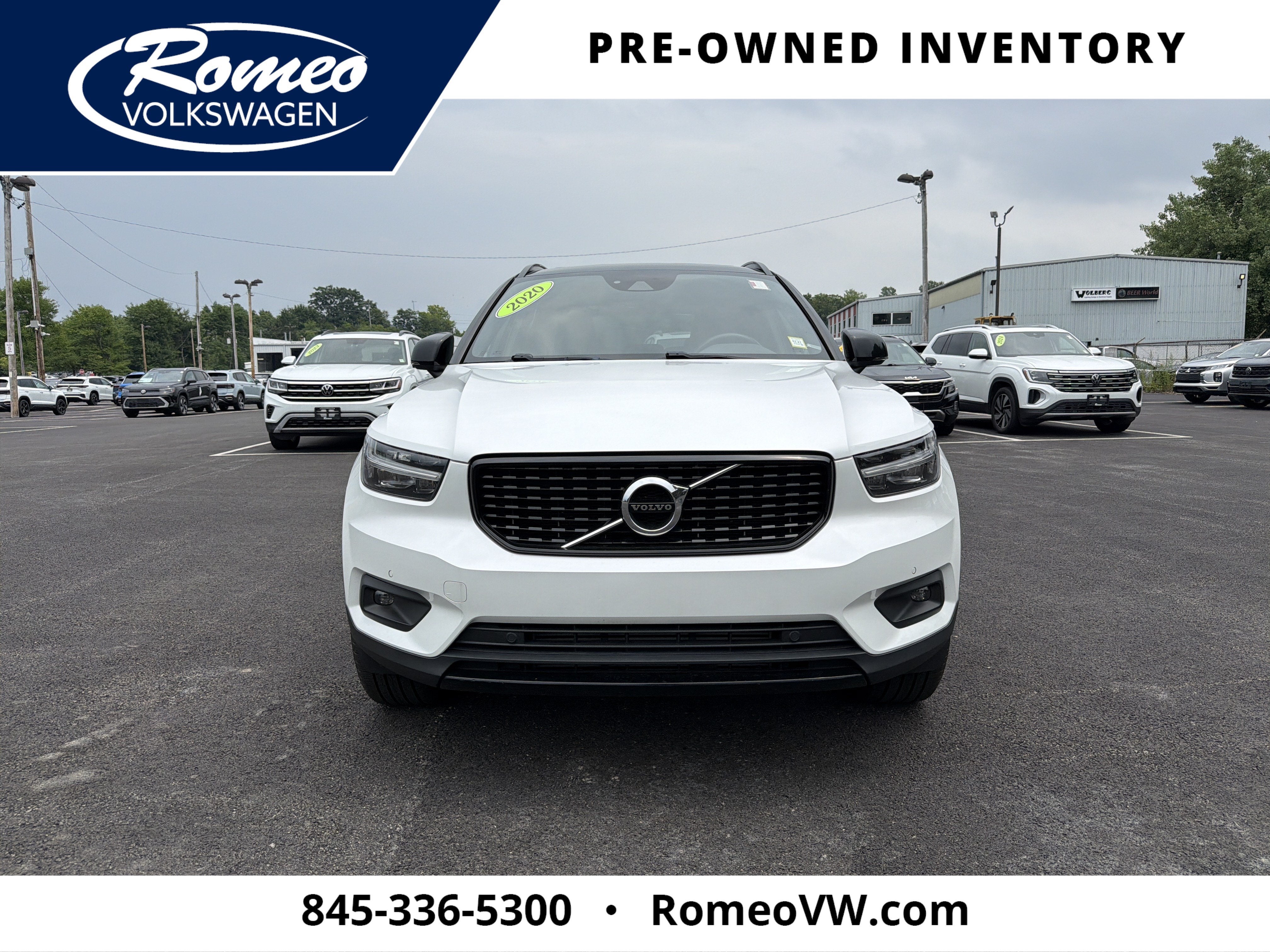 2020 Volvo XC40 R-Design