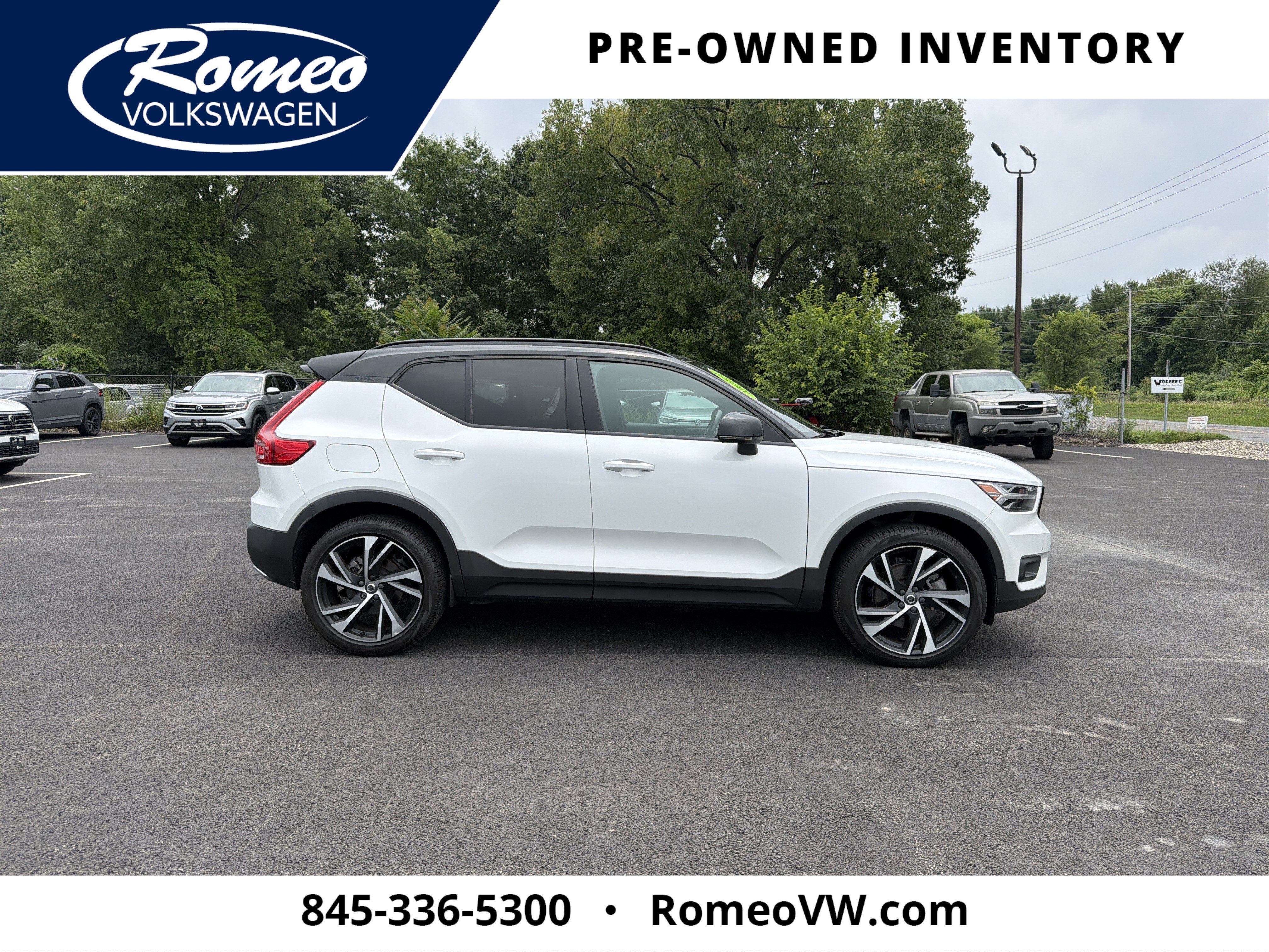 2020 Volvo XC40 R-Design