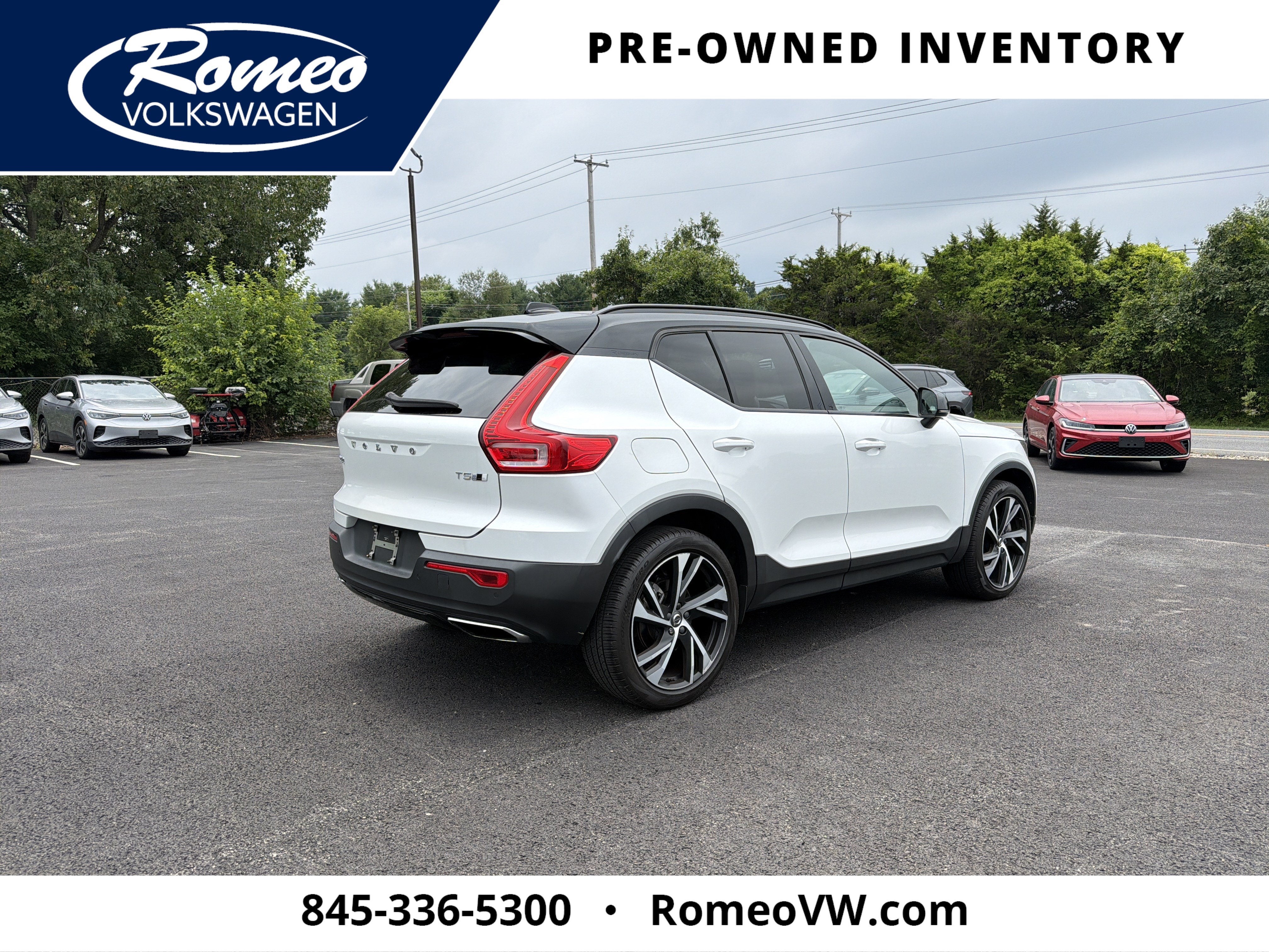2020 Volvo XC40 R-Design