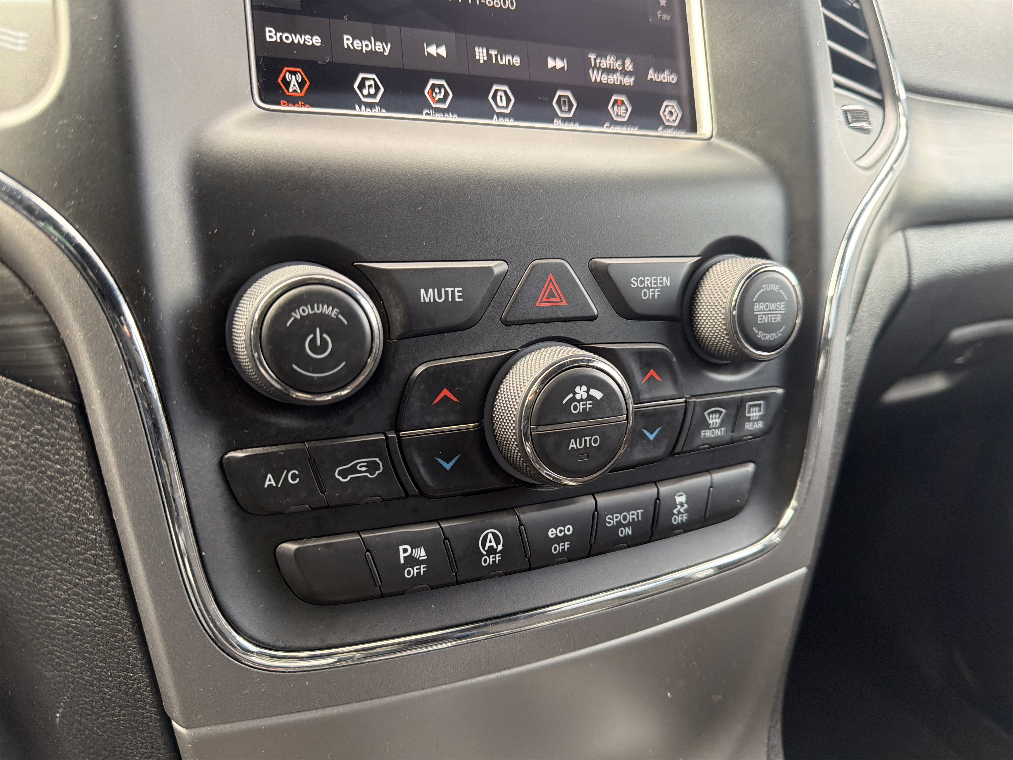 2019 Jeep Grand Cherokee Laredo E
