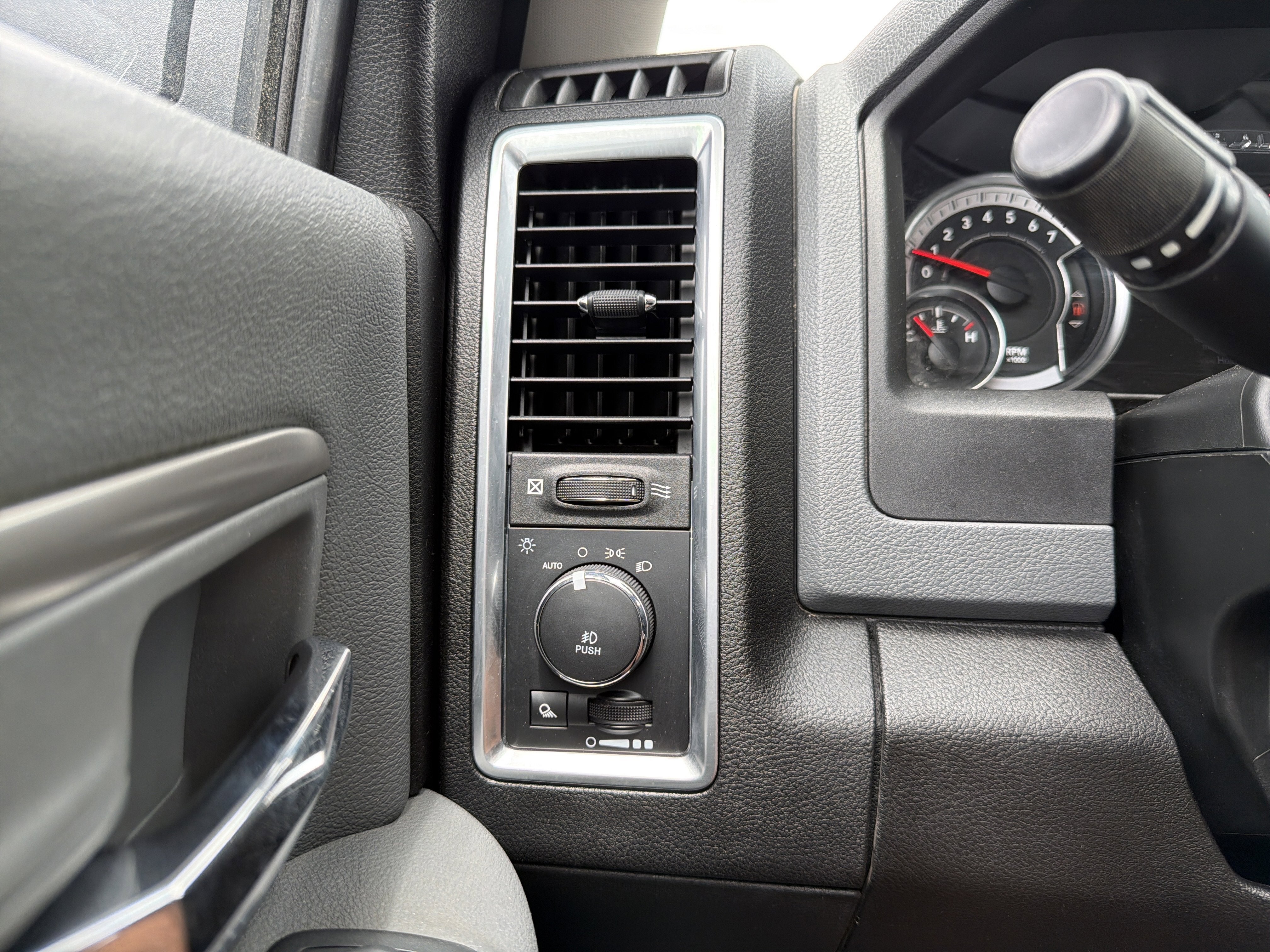 2019 RAM 1500 Classic Big Horn