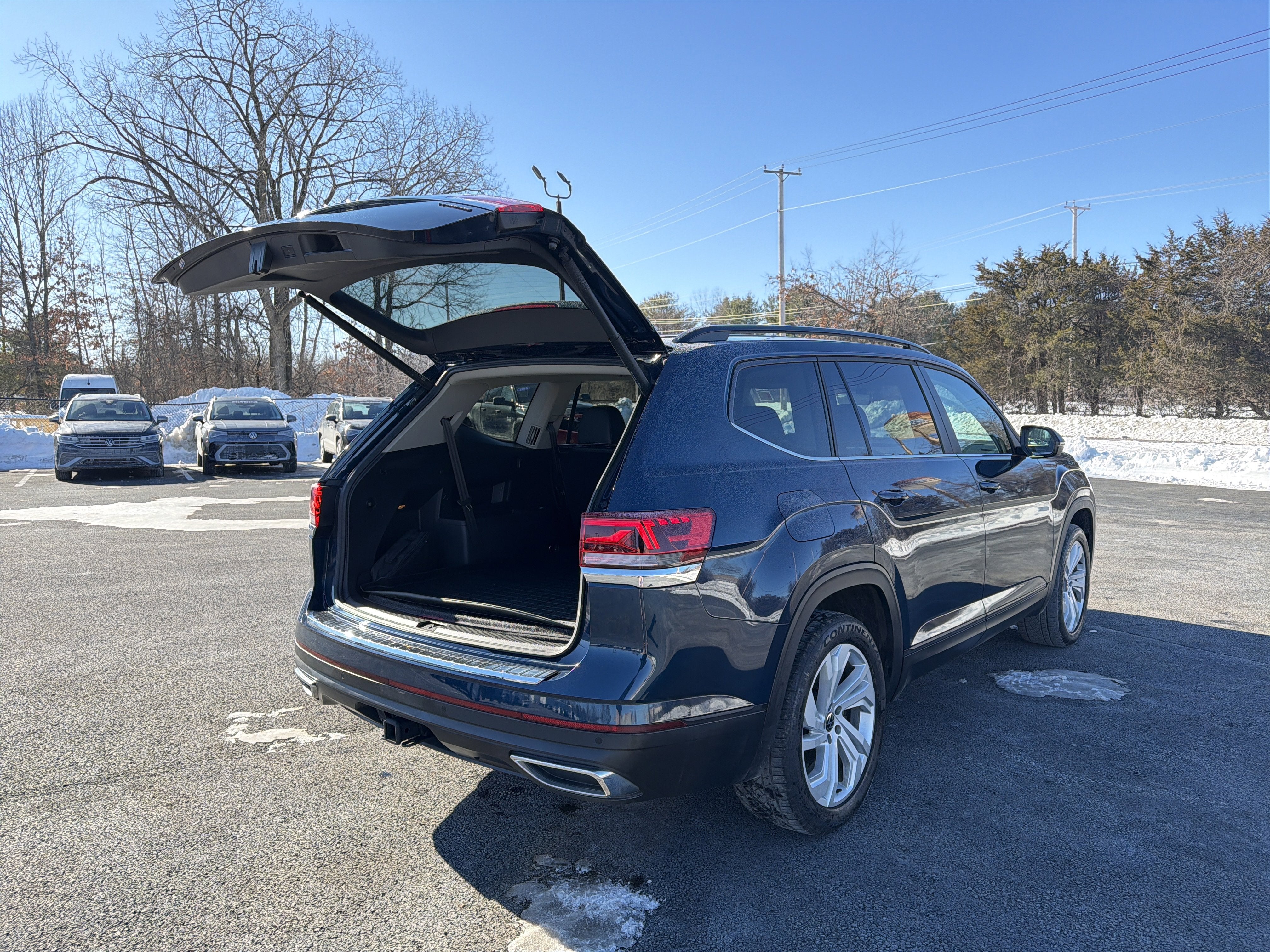 2023 Volkswagen Atlas 3.6L V6 SE w/Technology