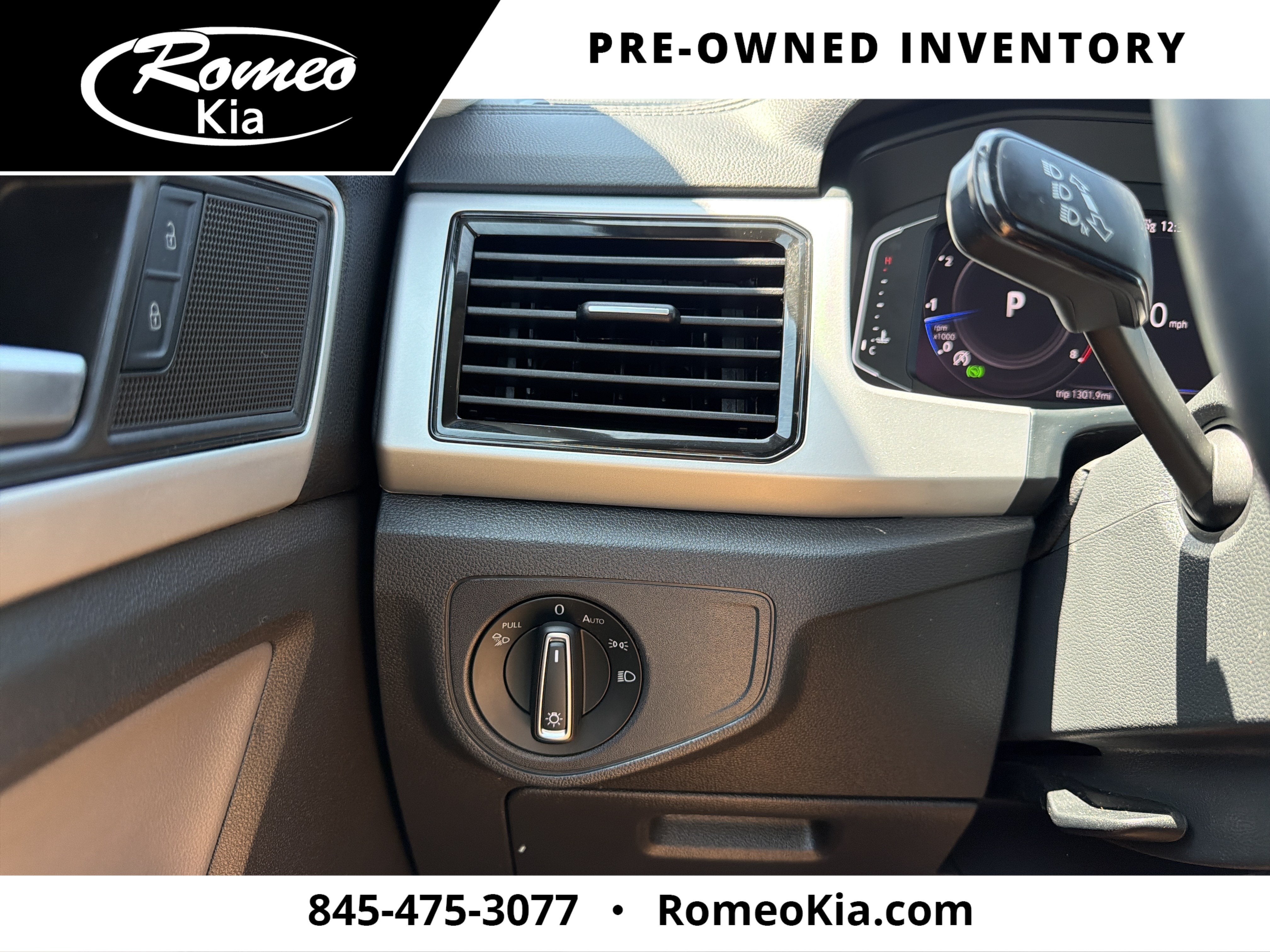 2022 Volkswagen Atlas 3.6L V6 SE w/Technology