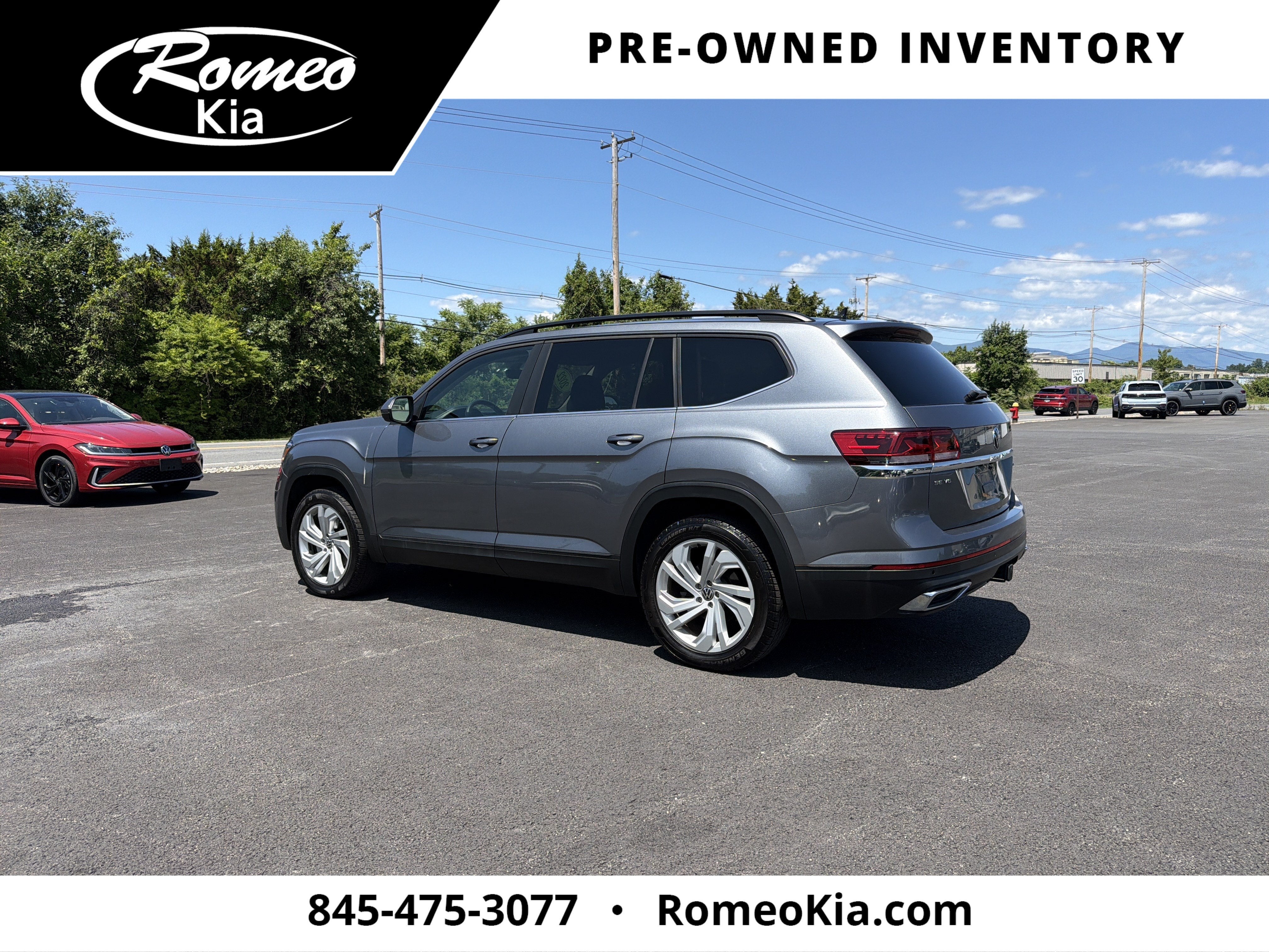 2022 Volkswagen Atlas 3.6L V6 SE w/Technology