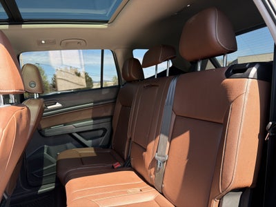 2021 Volkswagen Atlas 3.6L V6 SE w/Technology R-Line
