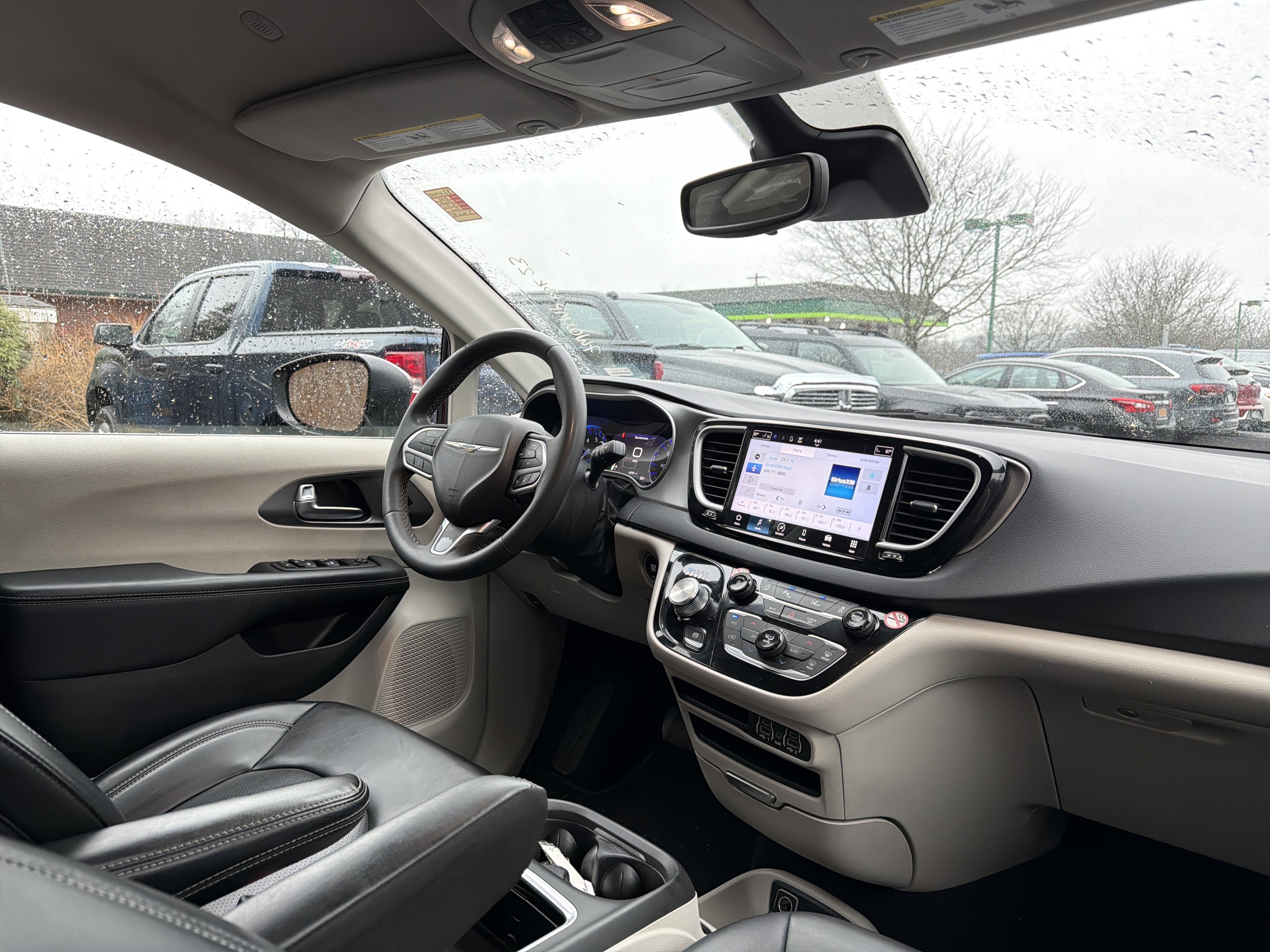 2023 Chrysler Pacifica Touring L