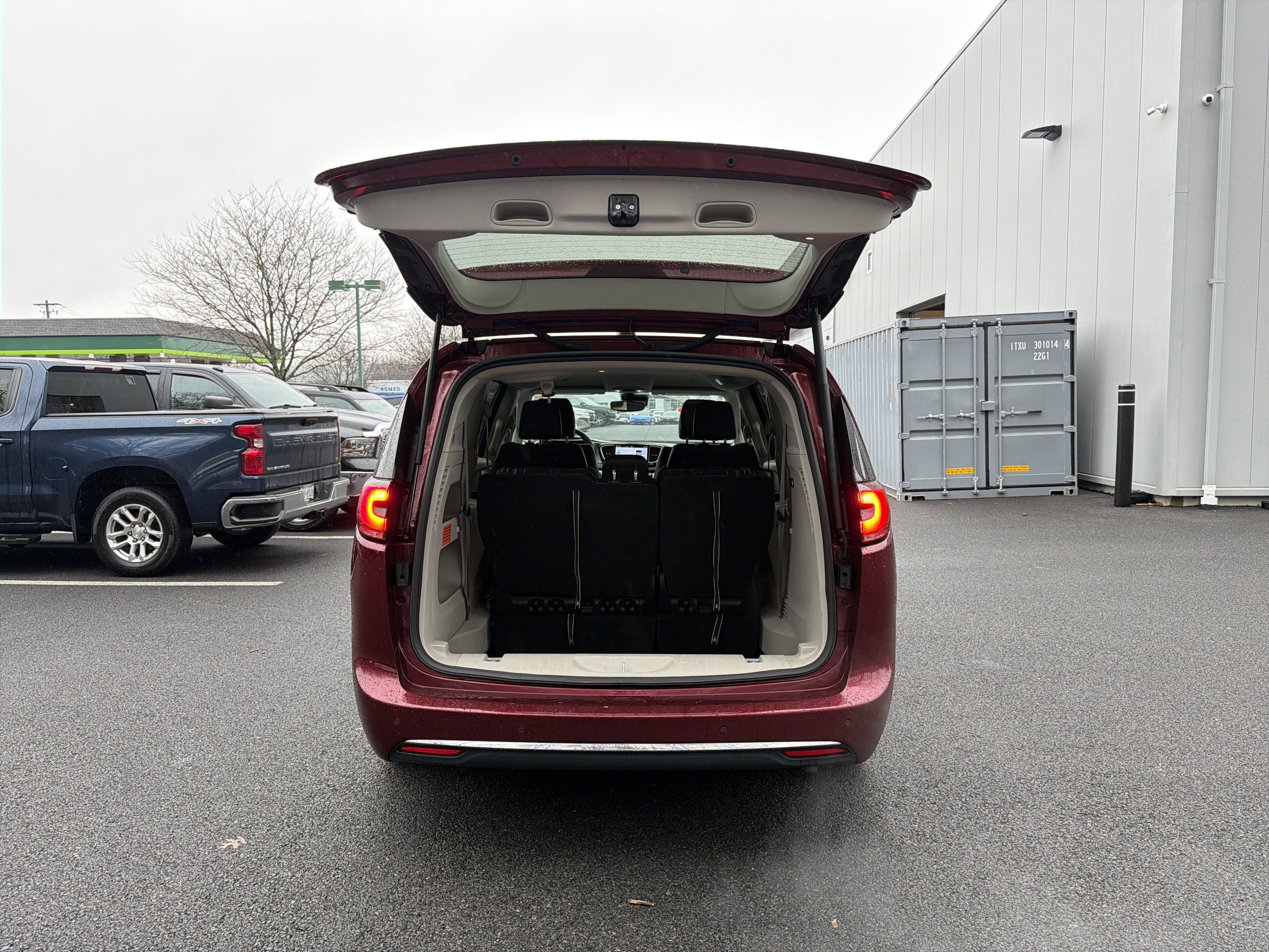 2023 Chrysler Pacifica Touring L