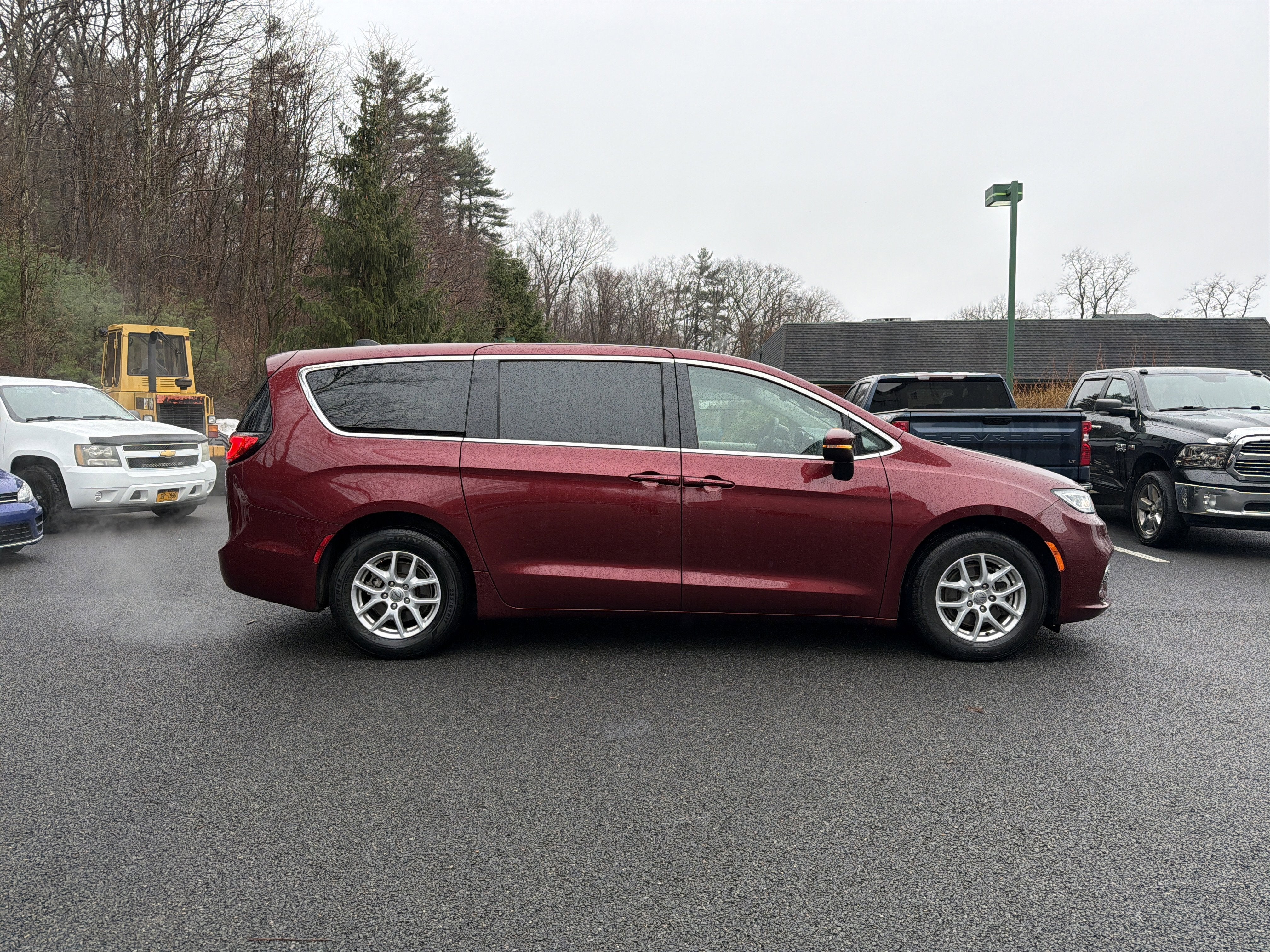 2023 Chrysler Pacifica Touring L
