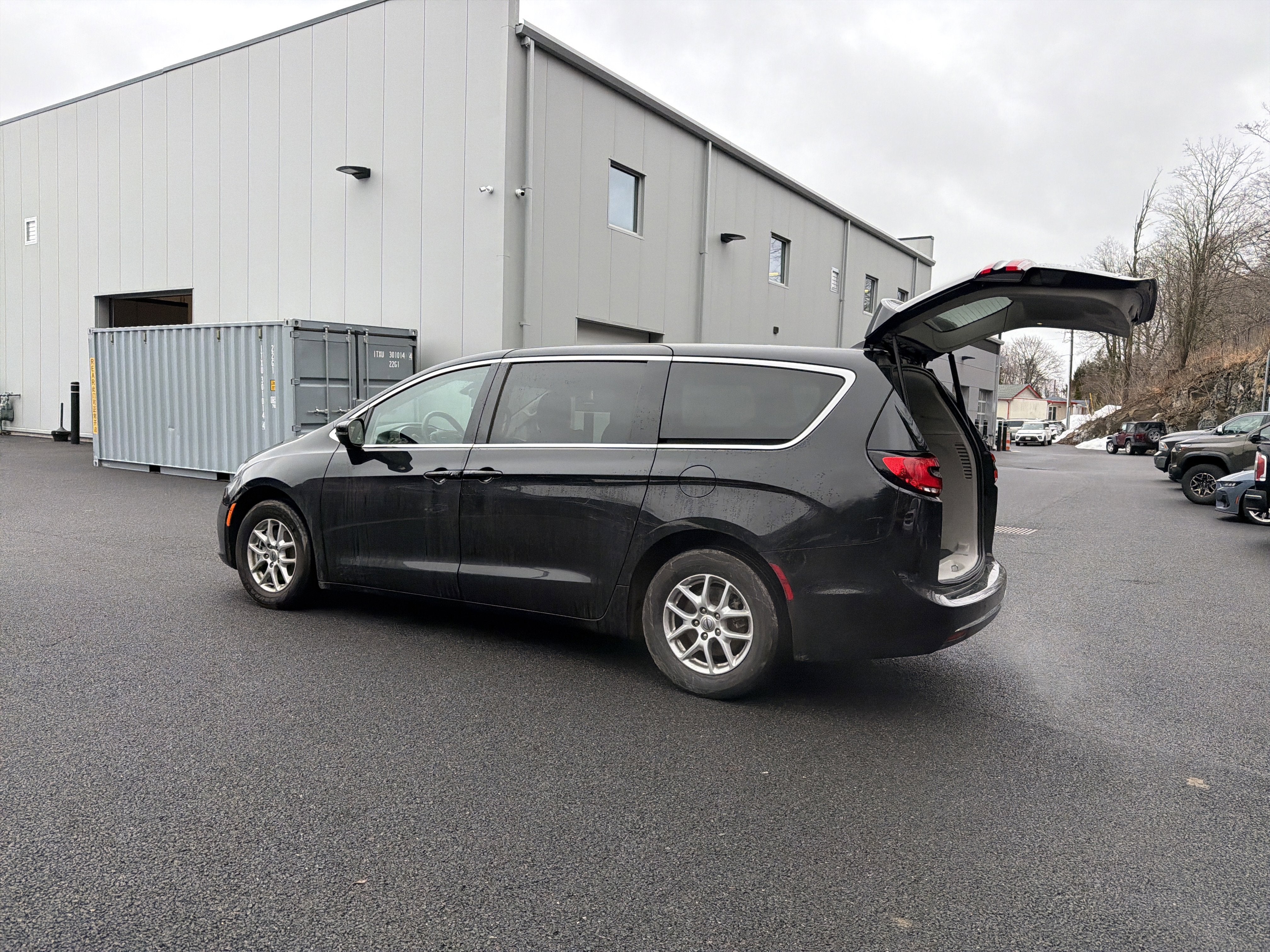 2023 Chrysler Pacifica Touring L