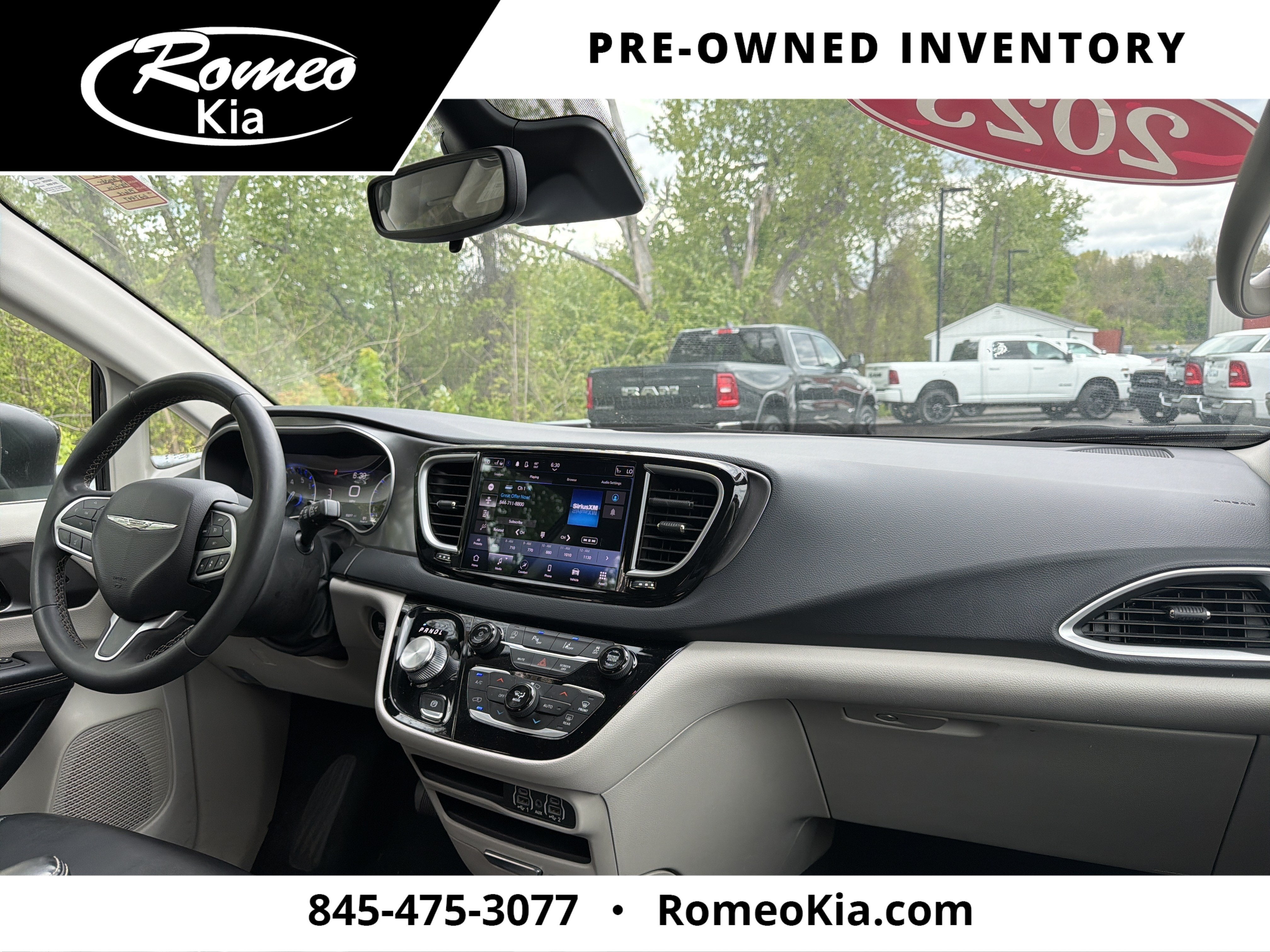 2023 Chrysler Pacifica Touring L